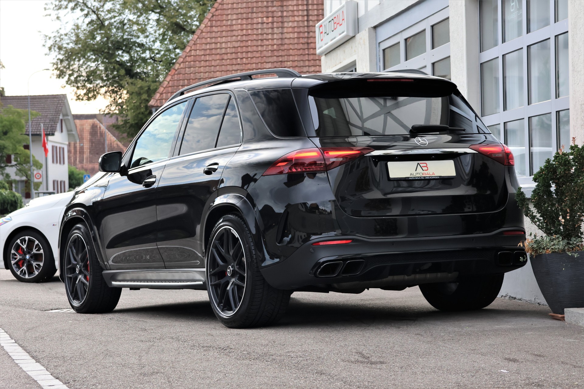 MERCEDES-BENZ GLE 63 S AMG 4Matic+ 9G-Speedshift (CH) + 3.5T AHK-showroom-element-2