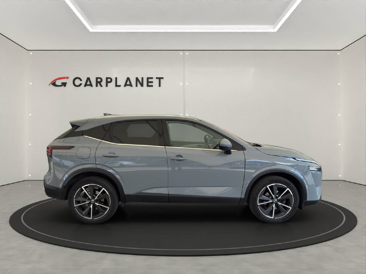 NISSAN Qashqai 1.3 DIG-T 158PS Tekna-image-2