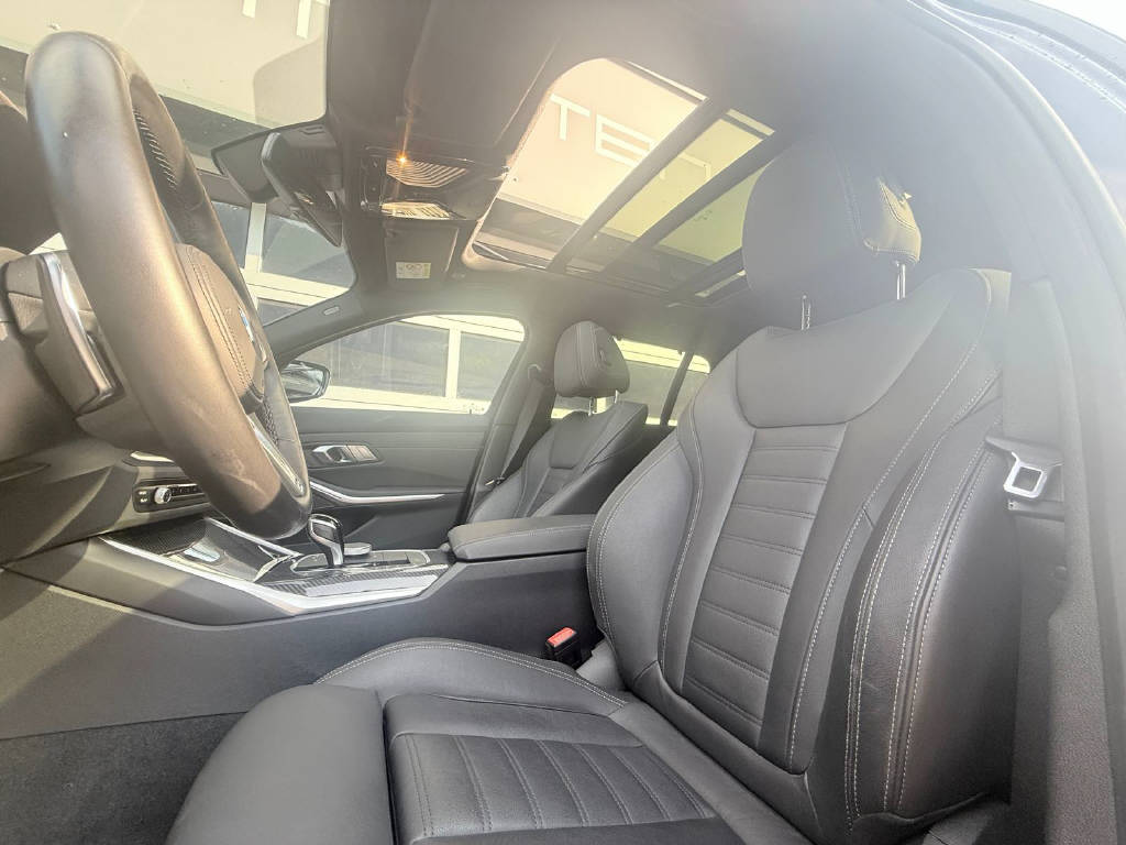 BMW 330i xDrive Touring M Sport - CH-image-7
