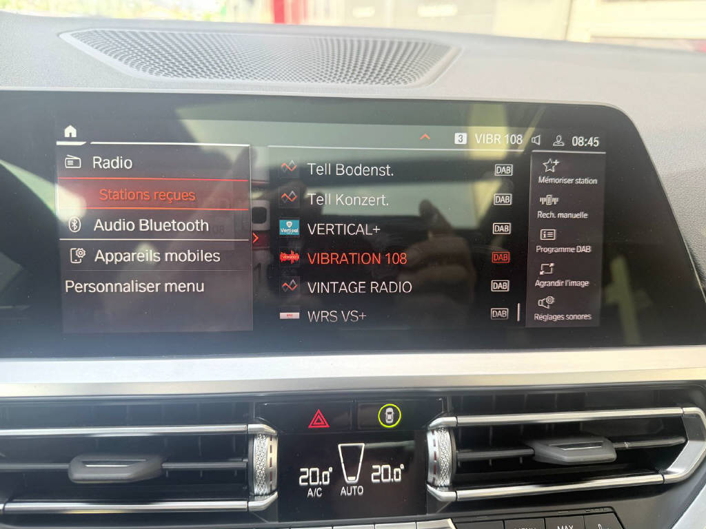 BMW 330i xDrive Touring M Sport - CH-image-11