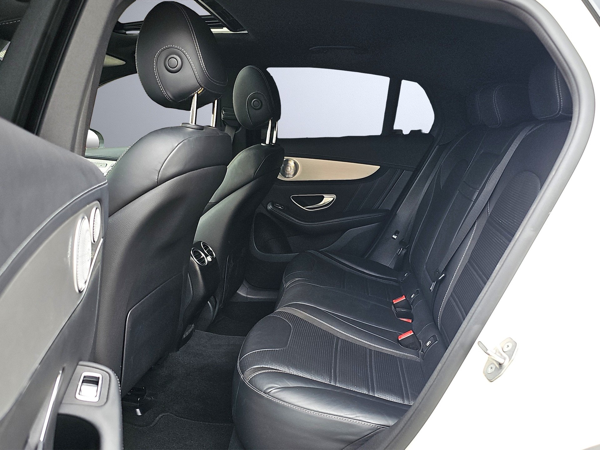 MERCEDES-BENZ GLC Coupé 63 S AMG 4Matic+ 9G-Tronic-image-7