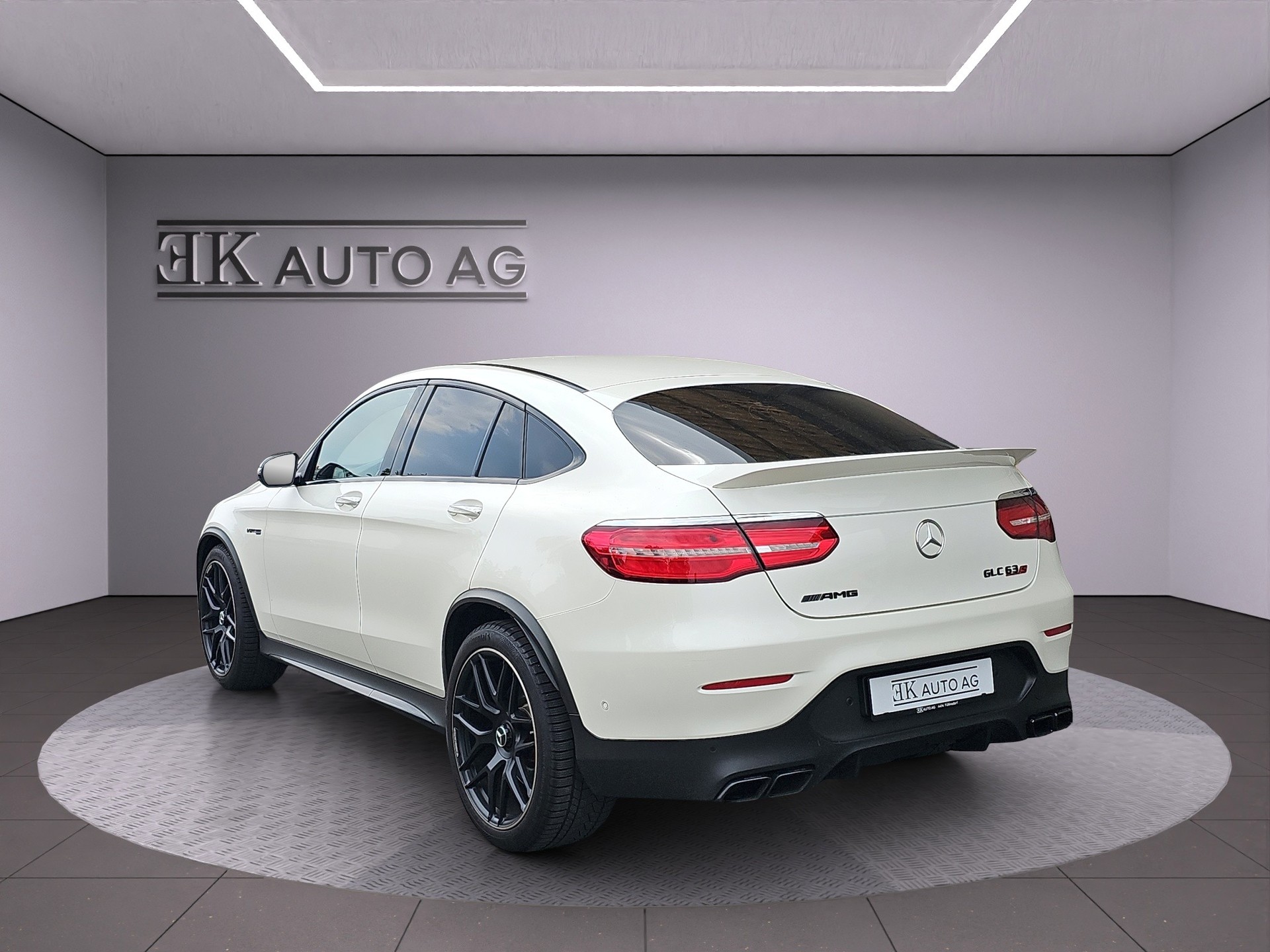 MERCEDES-BENZ GLC Coupé 63 S AMG 4Matic+ 9G-Tronic-image-2