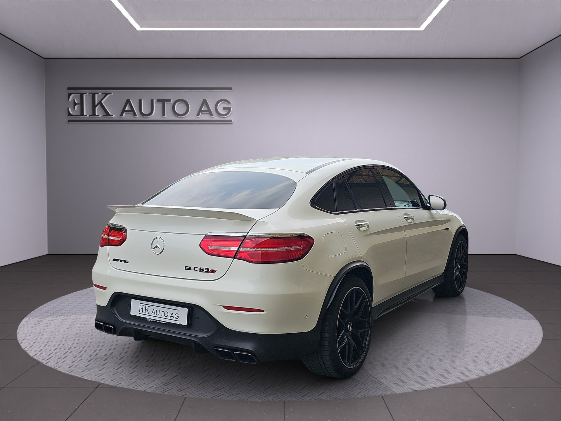 MERCEDES-BENZ GLC Coupé 63 S AMG 4Matic+ 9G-Tronic-image-4