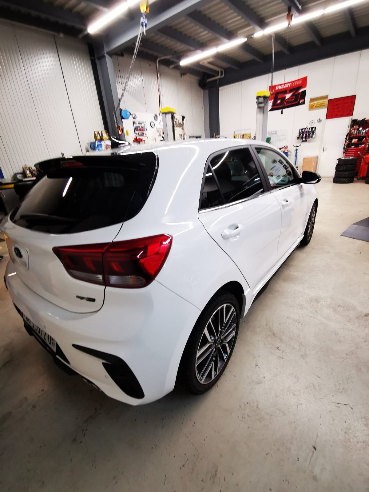KIA 1.0 T-GDi GT-Line-image-1