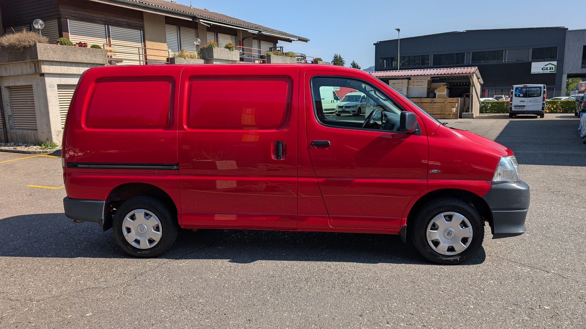 TOYOTA Hiace D-4D Van SWB-image-3