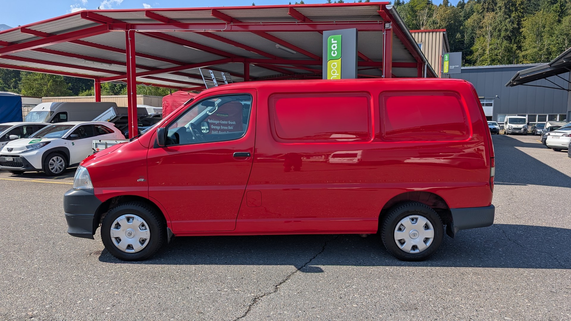TOYOTA Hiace D-4D Van SWB-image-7