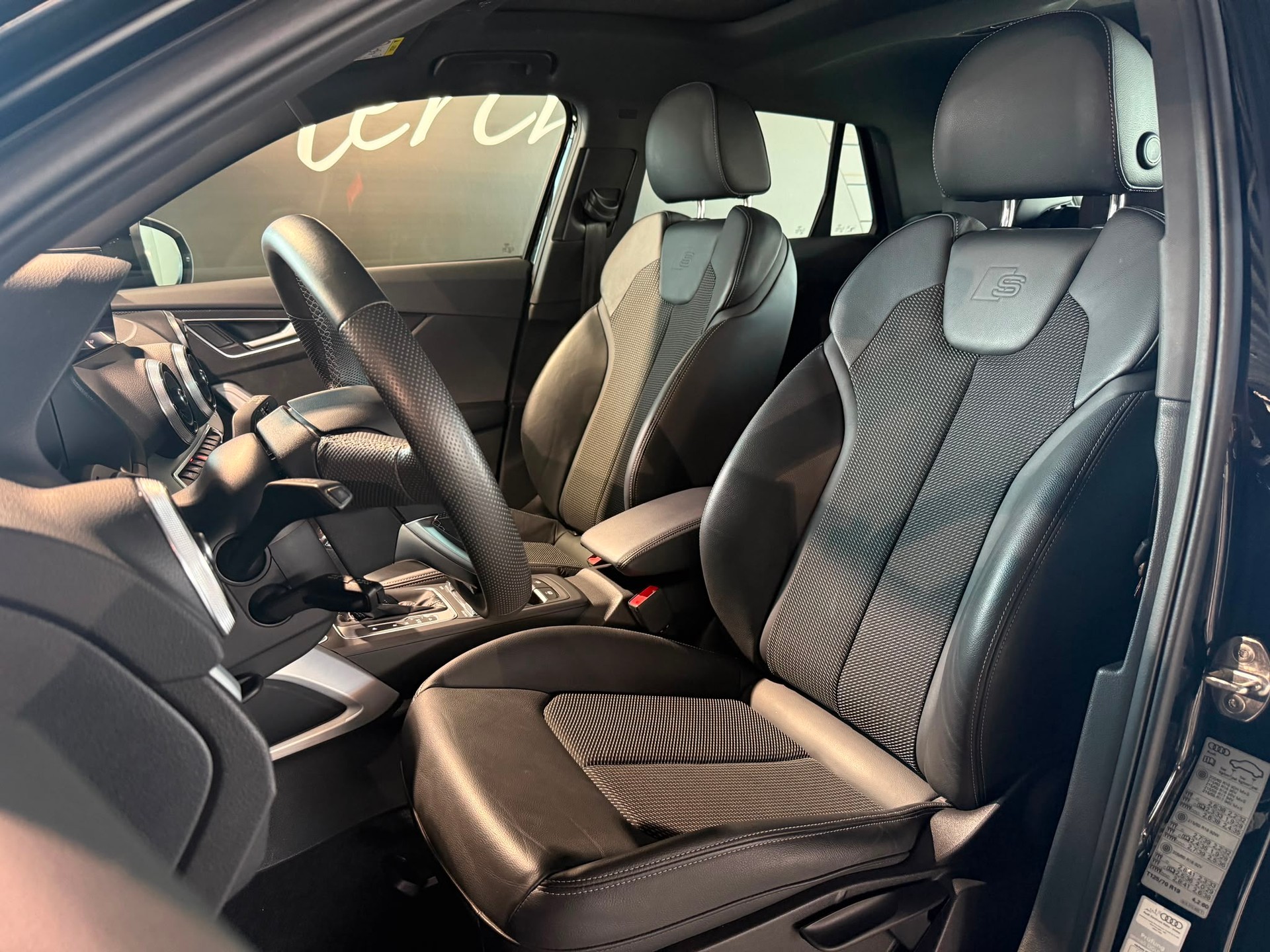 AUDI Q2 40 TFSI quattro S-tronic-image-6