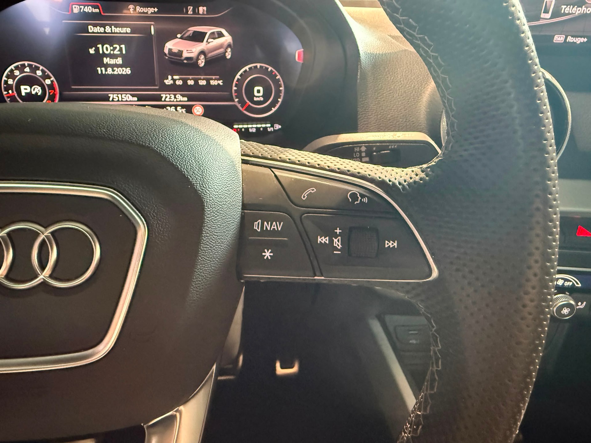 AUDI Q2 40 TFSI quattro S-tronic-image-16