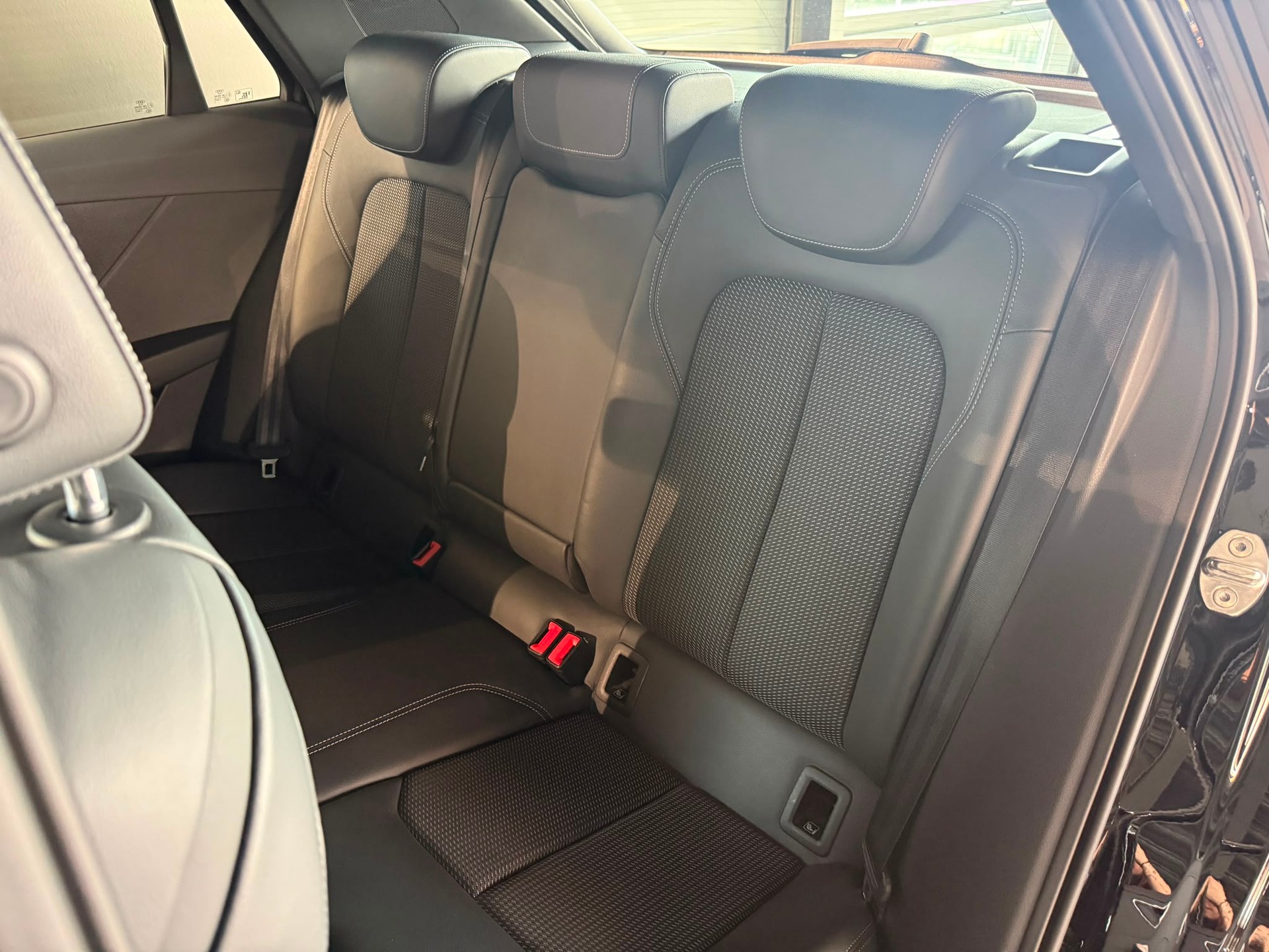 AUDI Q2 40 TFSI quattro S-tronic-image-8