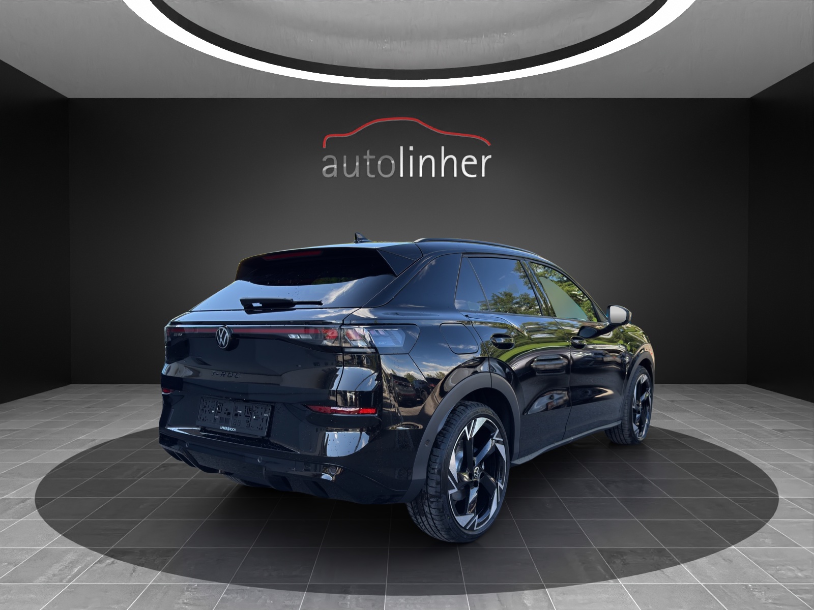 VW T-Roc 1.5 eTSI mHEV R-Line DSG-image-4