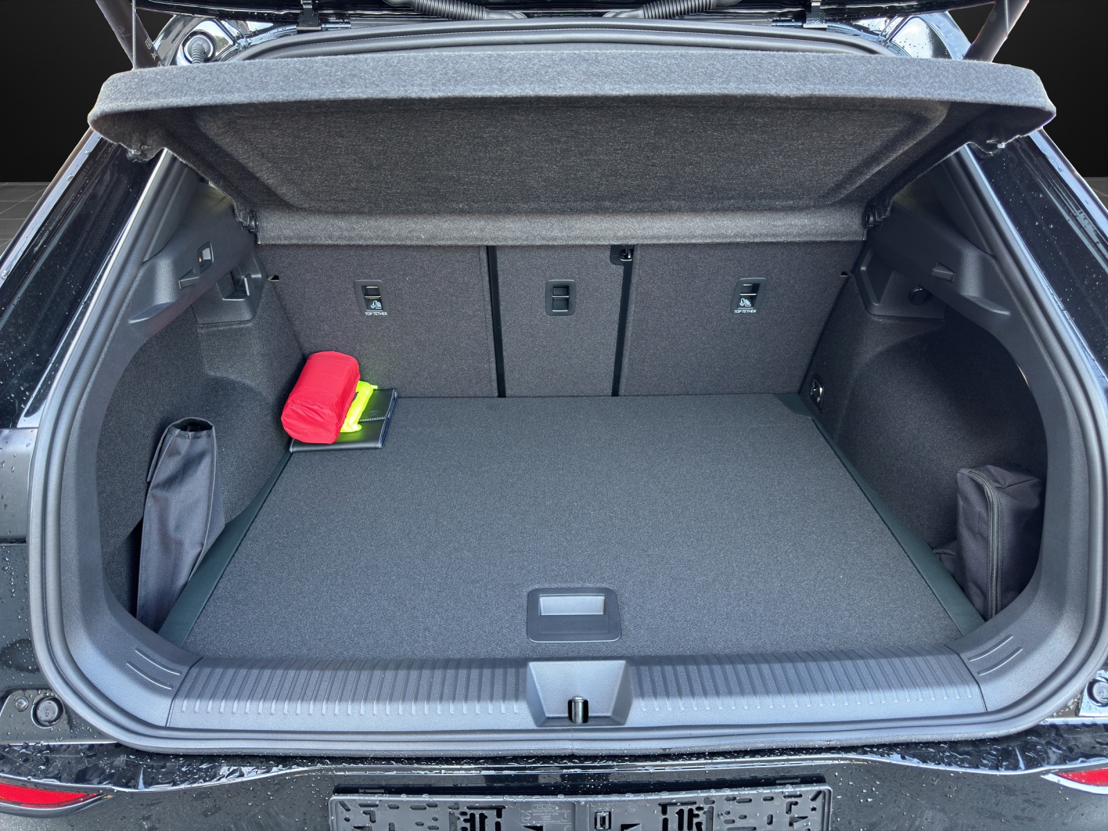 VW T-Roc 1.5 eTSI mHEV R-Line DSG-image-12