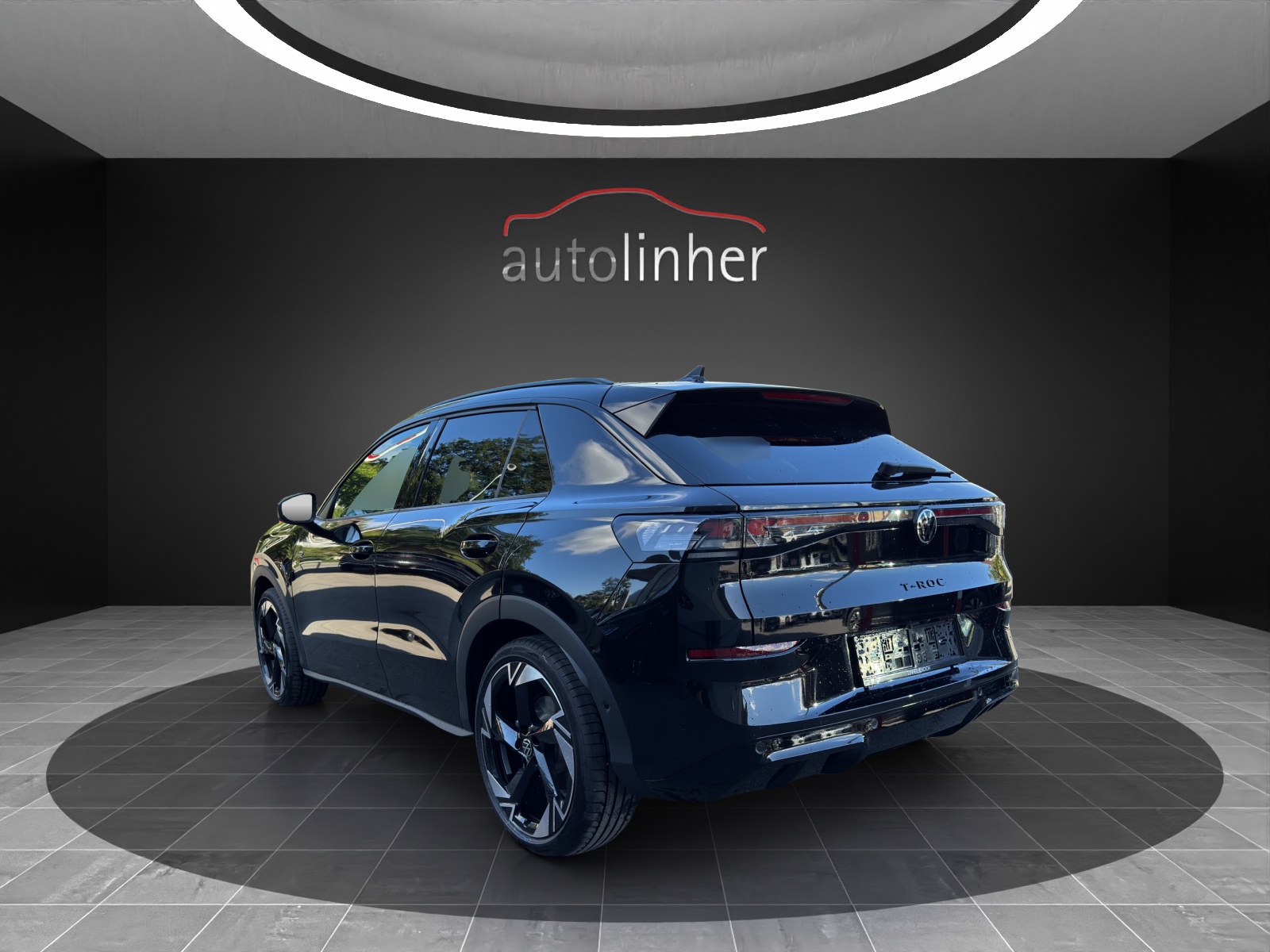 VW T-Roc 1.5 eTSI mHEV R-Line DSG-image-2