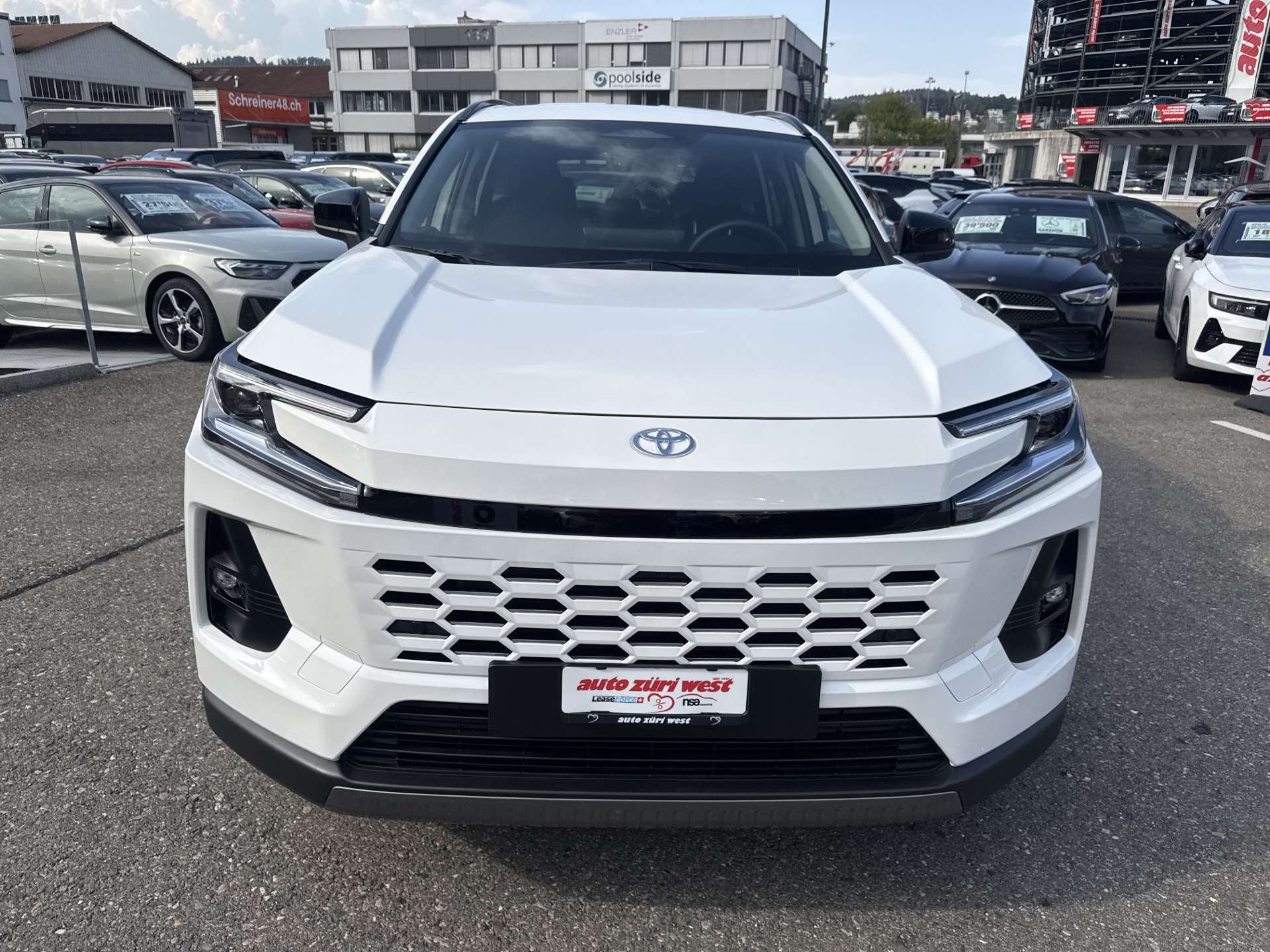 TOYOTA RAV-4 2.5 HSD Trend e-CVT AWD NEUES MODELL Automat-image-13