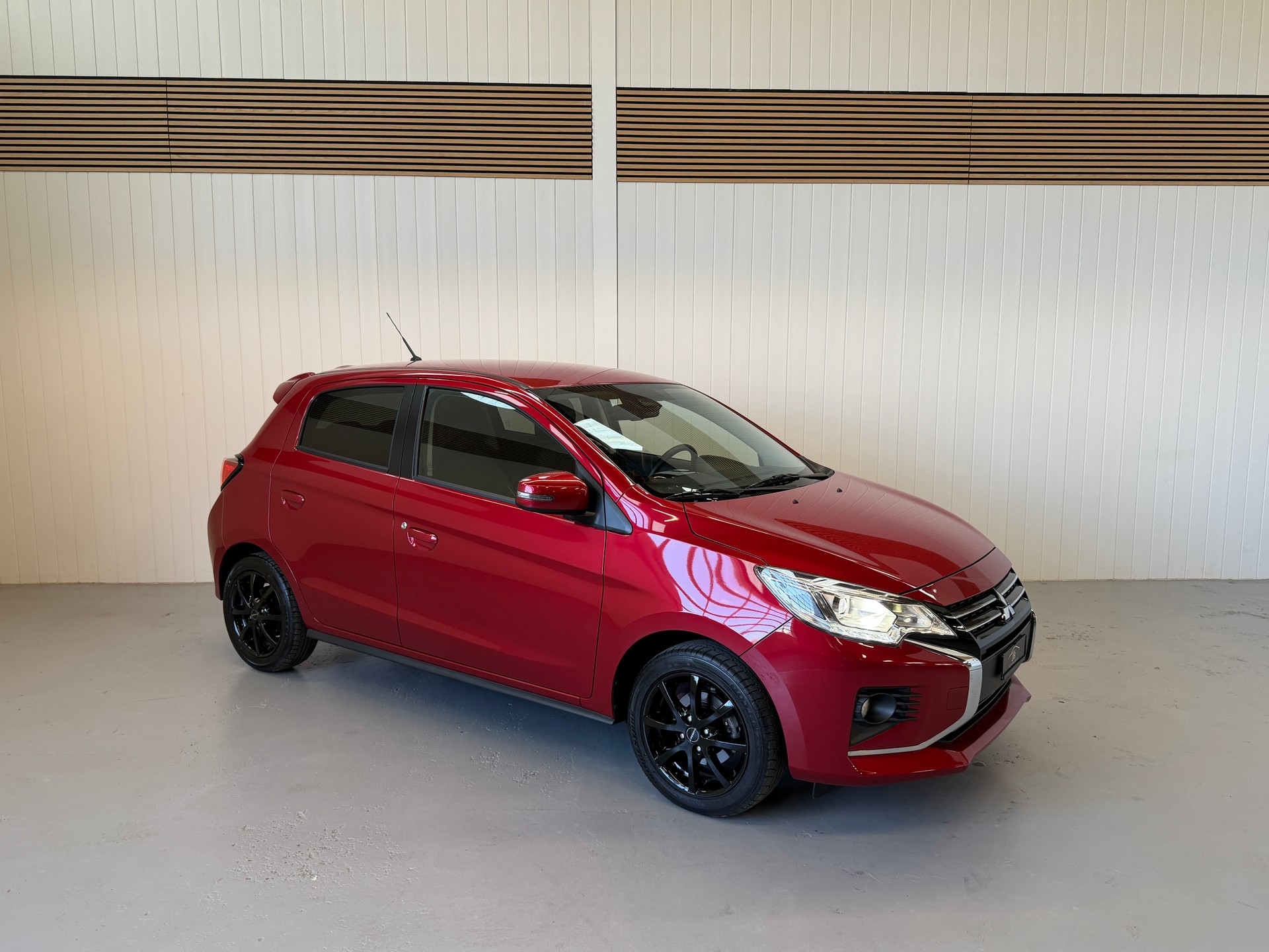 MITSUBISHI Space Star 1.2 CVT Intense+, frisch ab MFK und ab Service, mit AHK für Veloträger-image-6