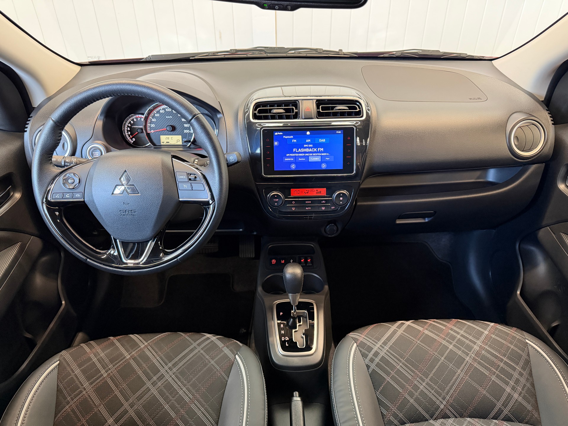 MITSUBISHI Space Star 1.2 CVT Intense+, frisch ab MFK und ab Service, mit AHK für Veloträger-image-9