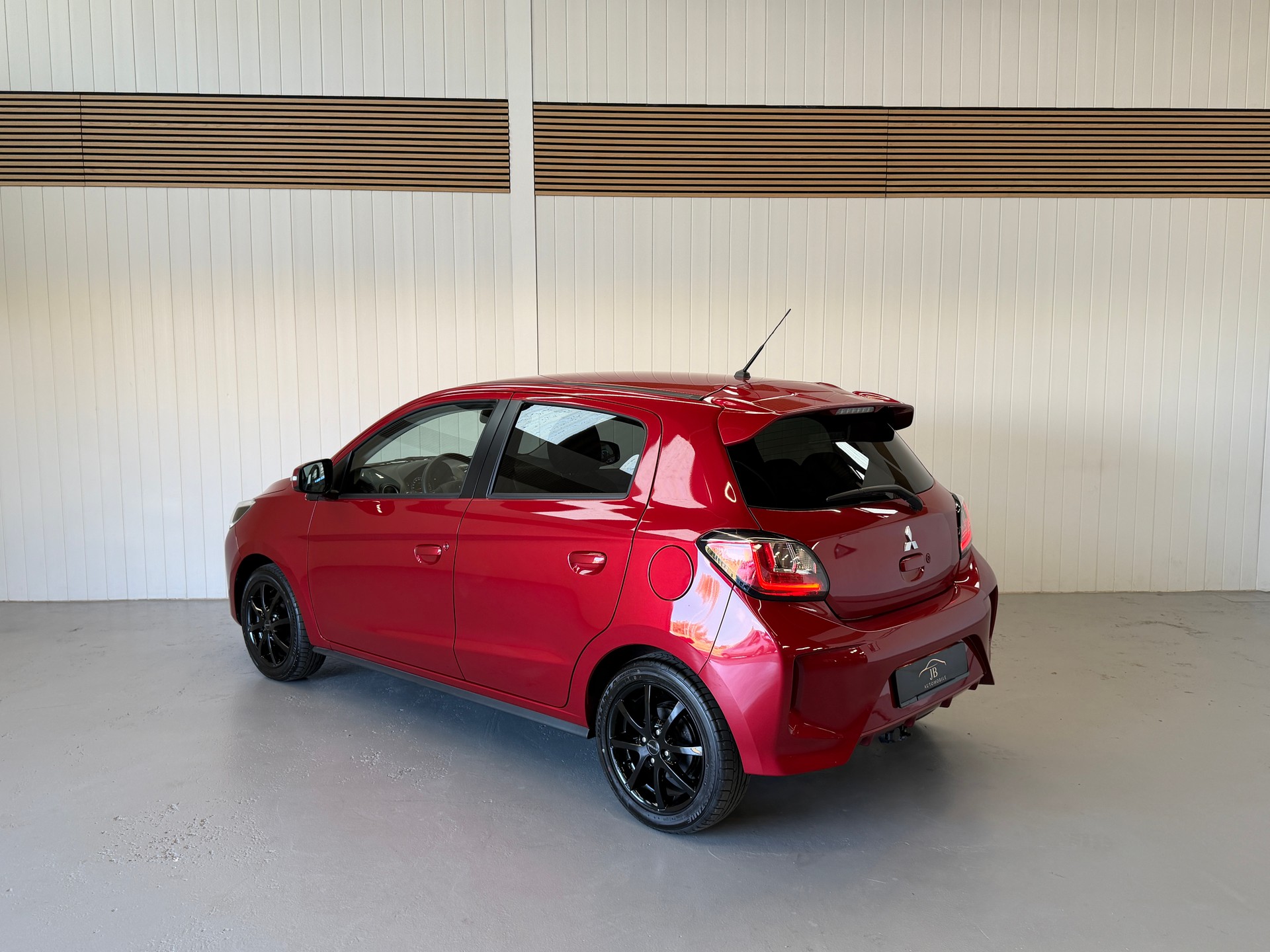MITSUBISHI Space Star 1.2 CVT Intense+, frisch ab MFK und ab Service, mit AHK für Veloträger-showroom-element-2