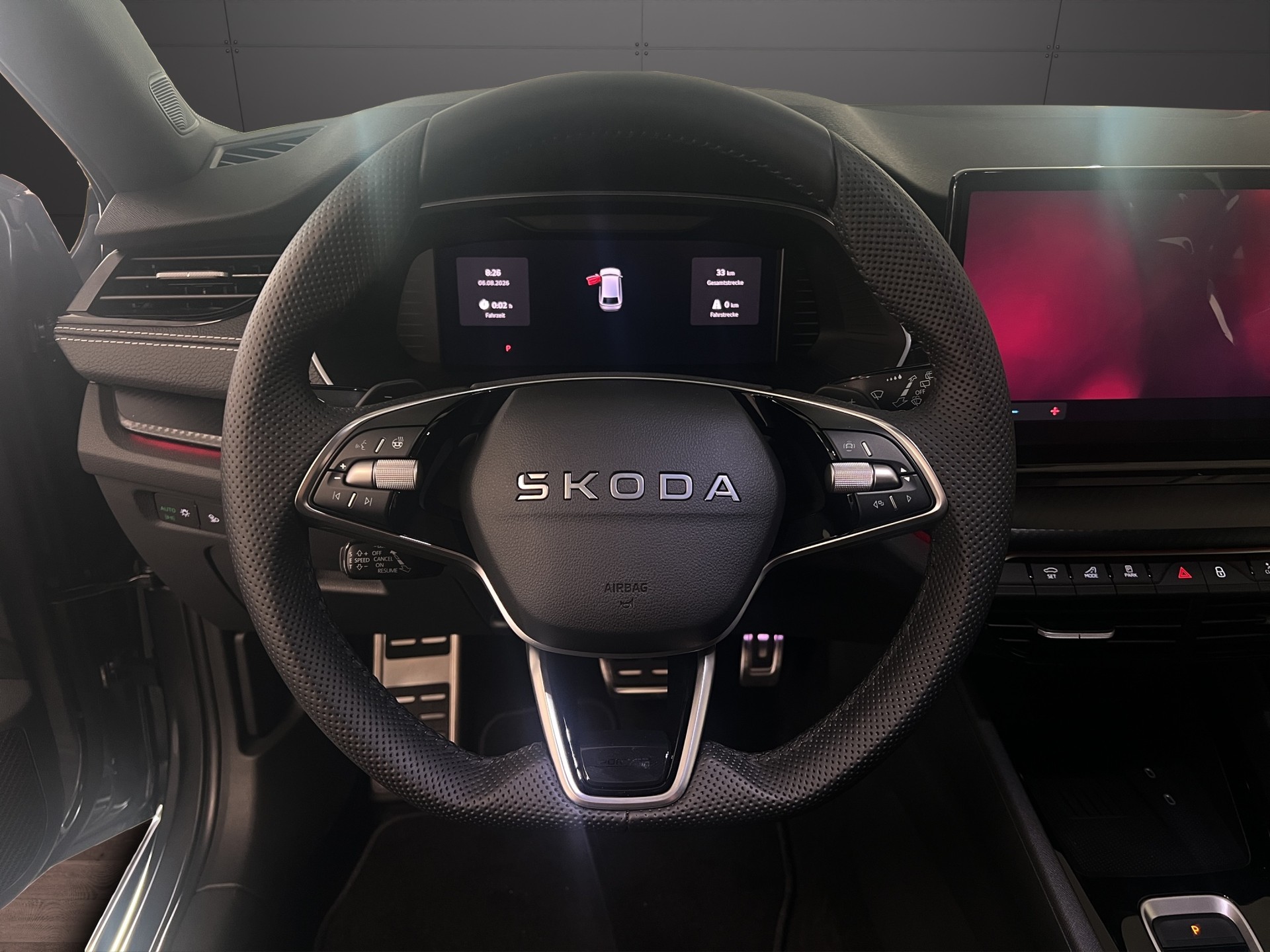 SKODA Octavia Combi 1.5 TSI mHEV DSG Sport Line-image-6
