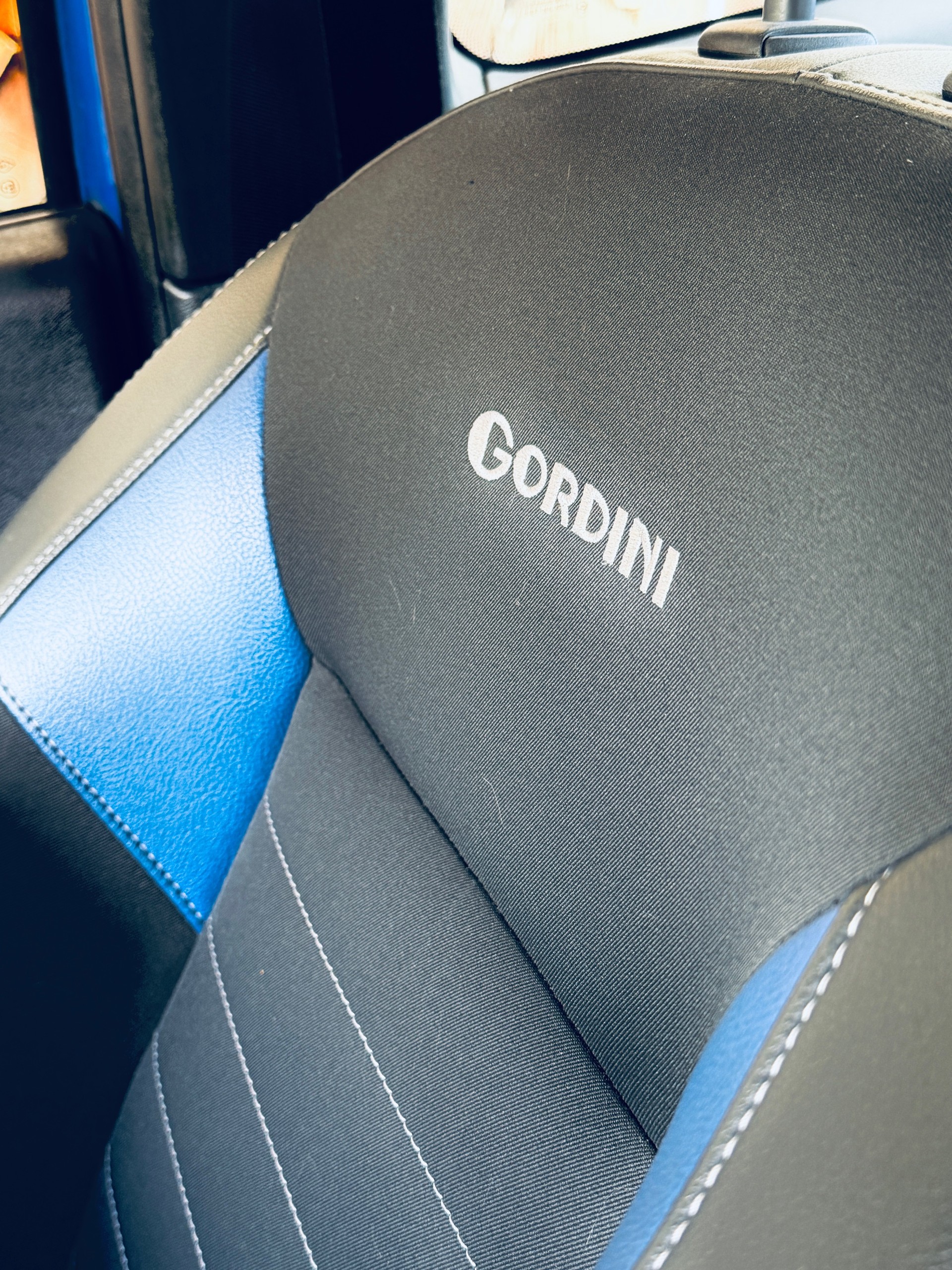 RENAULT 1.2 TCe 100 Gordini GT-image-2