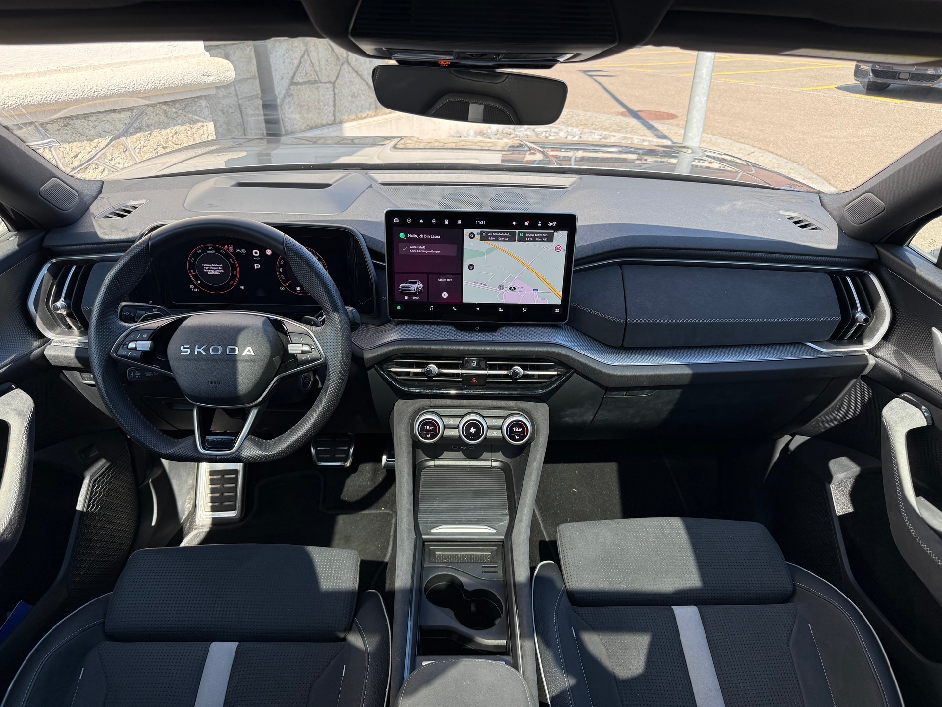 SKODA Kodiaq 2.0 TSI SportLine 4x4 7 SITZER-image-14
