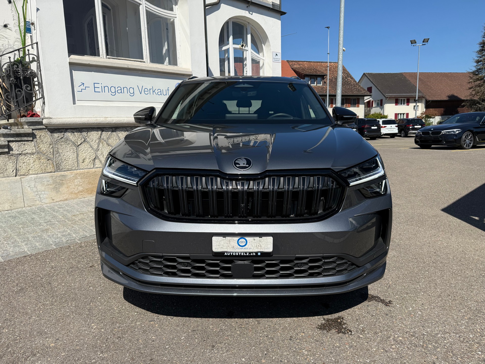 SKODA Kodiaq 2.0 TSI SportLine 4x4 7 SITZER-image-2