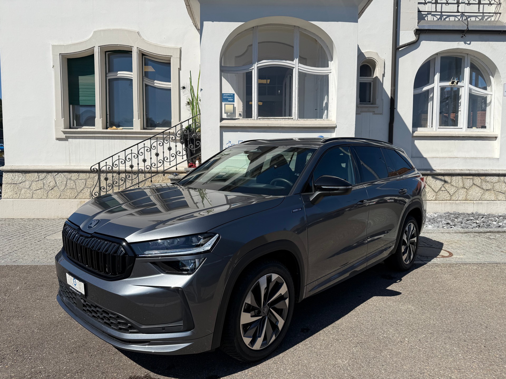 SKODA Kodiaq 2.0 TSI SportLine 4x4 7 SITZER-image-0