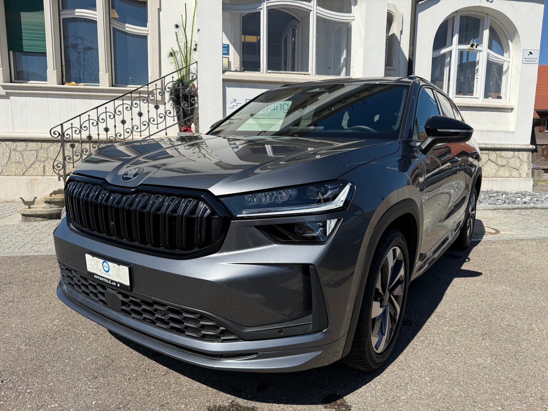 SKODA Kodiaq 2.0 TSI SportLine 4x4 7 SITZER-image-1