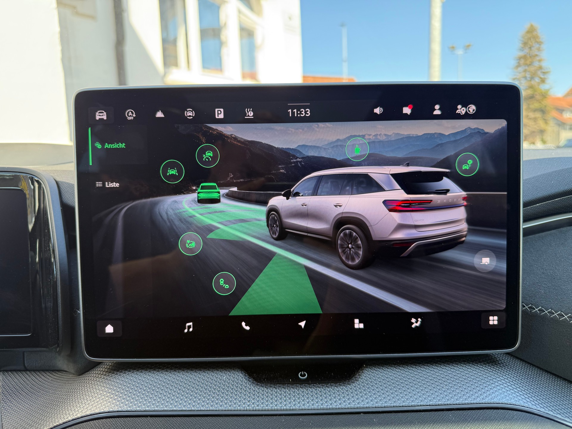 SKODA Kodiaq 2.0 TSI SportLine 4x4 7 SITZER-image-19