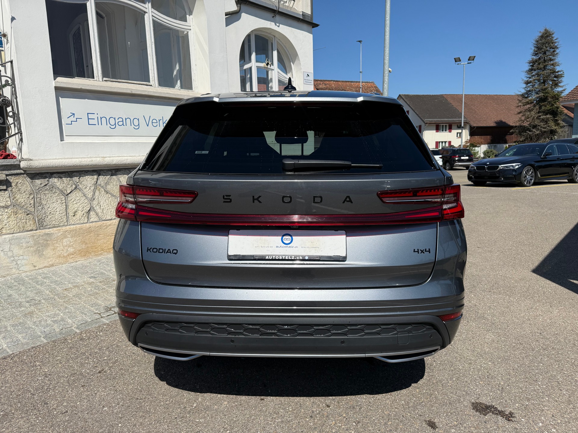 SKODA Kodiaq 2.0 TSI SportLine 4x4 7 SITZER-image-6