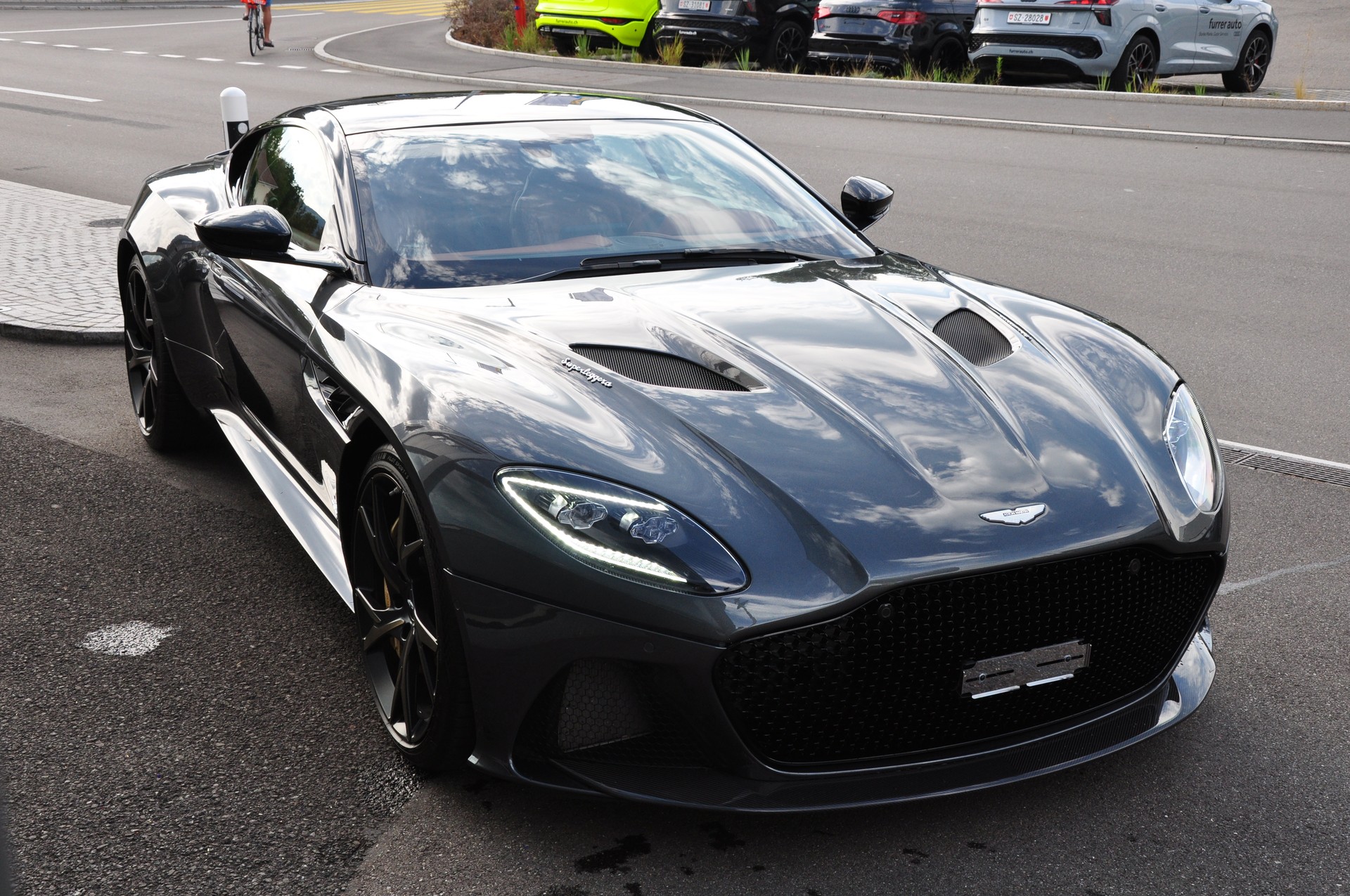 ASTON MARTIN DBS Coupé Superleggera-image-12