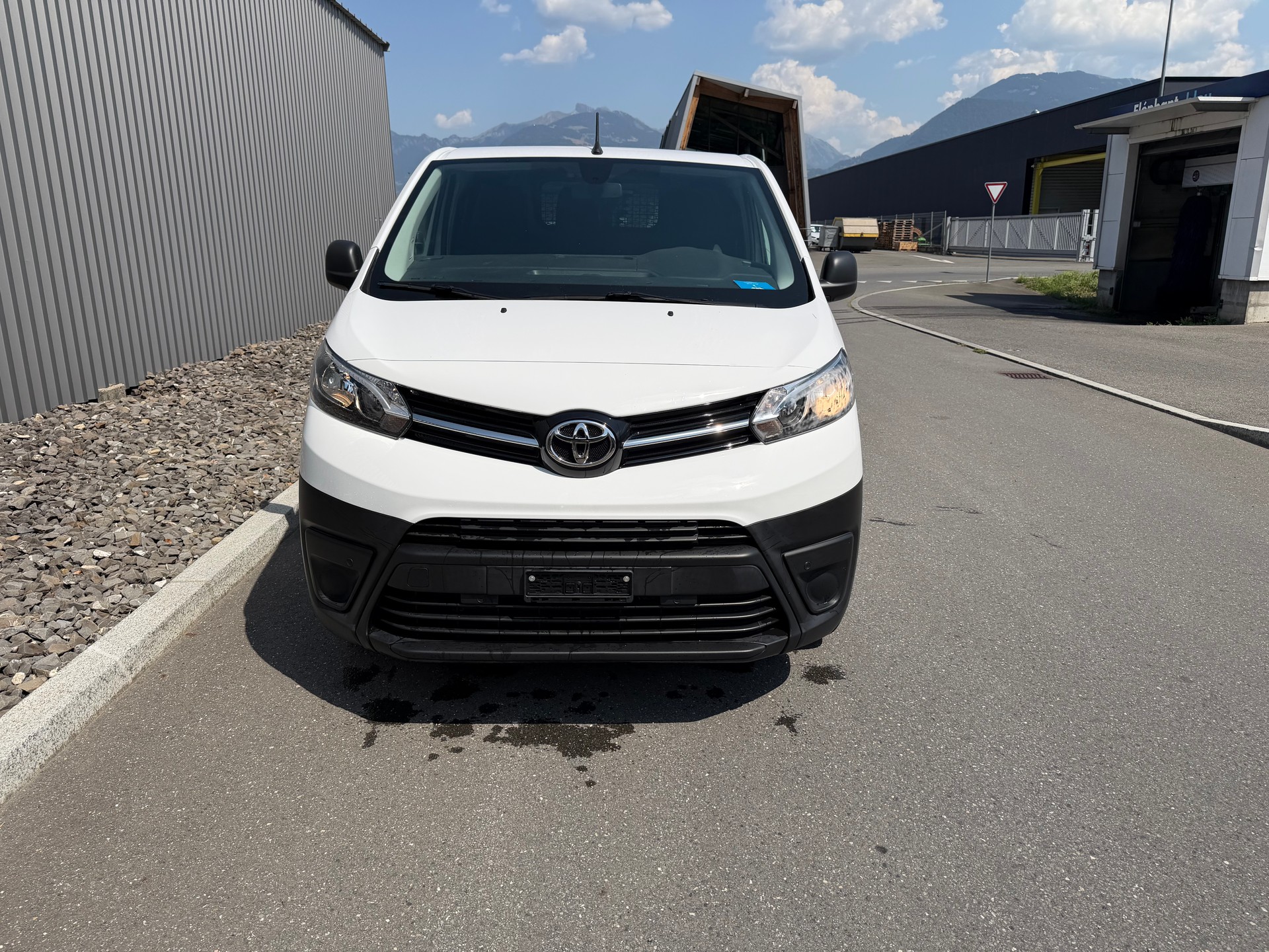 TOYOTA Proace EV 50kWh Medium Active CHARGE 1503 KG-image-6