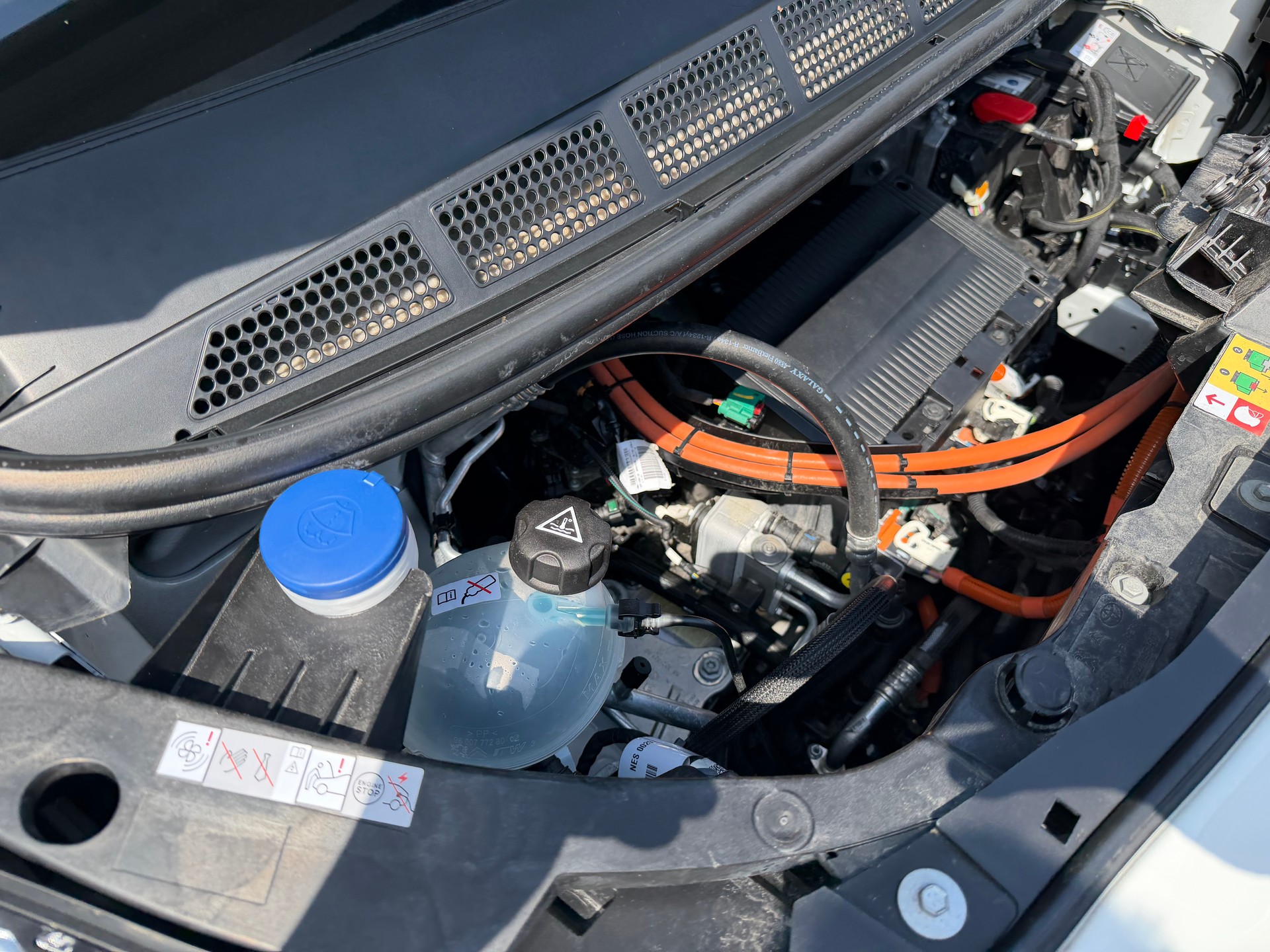 TOYOTA Proace EV 50kWh Medium Active CHARGE 1503 KG-image-49