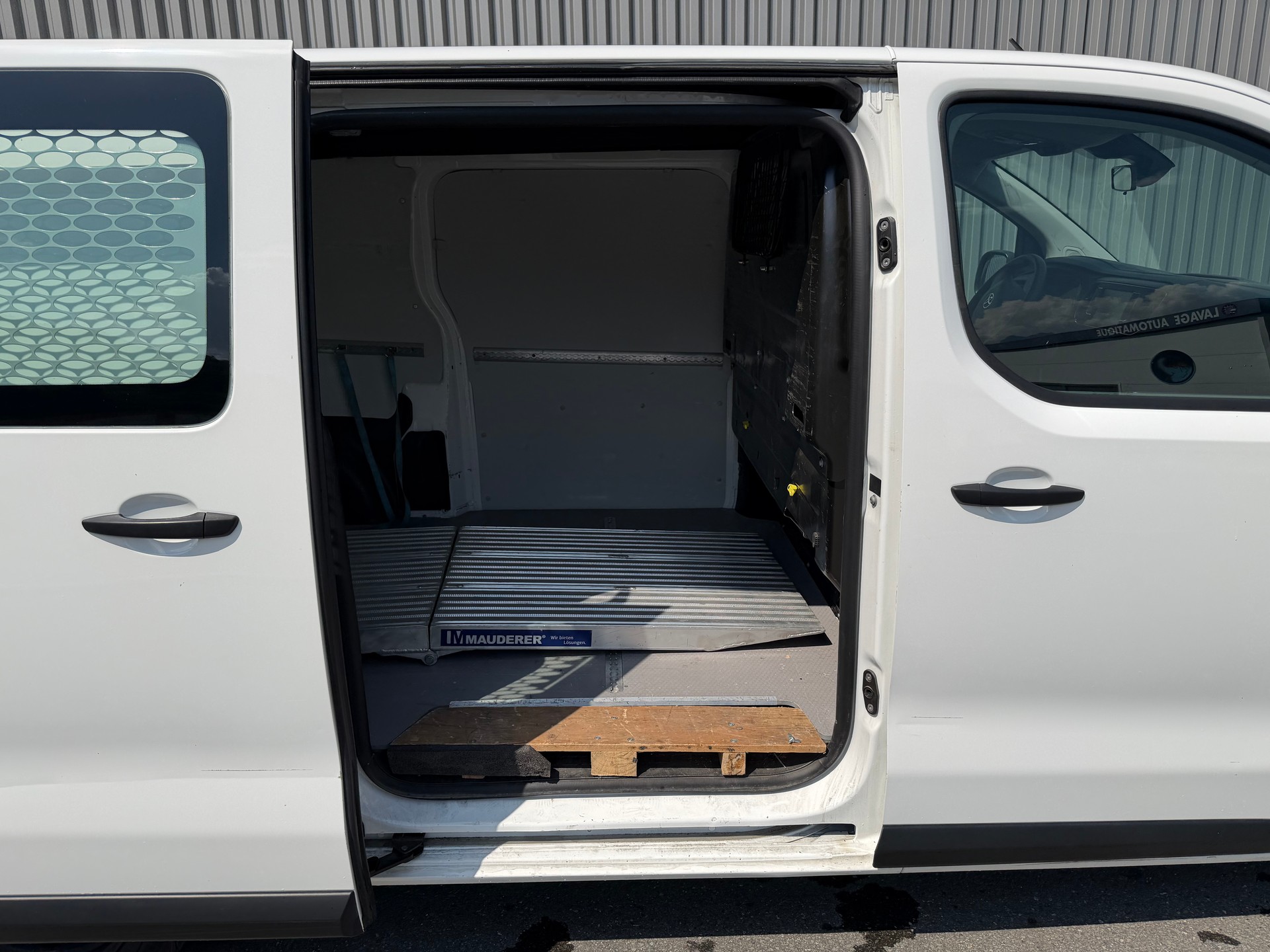 TOYOTA Proace EV 50kWh Medium Active CHARGE 1503 KG-image-14