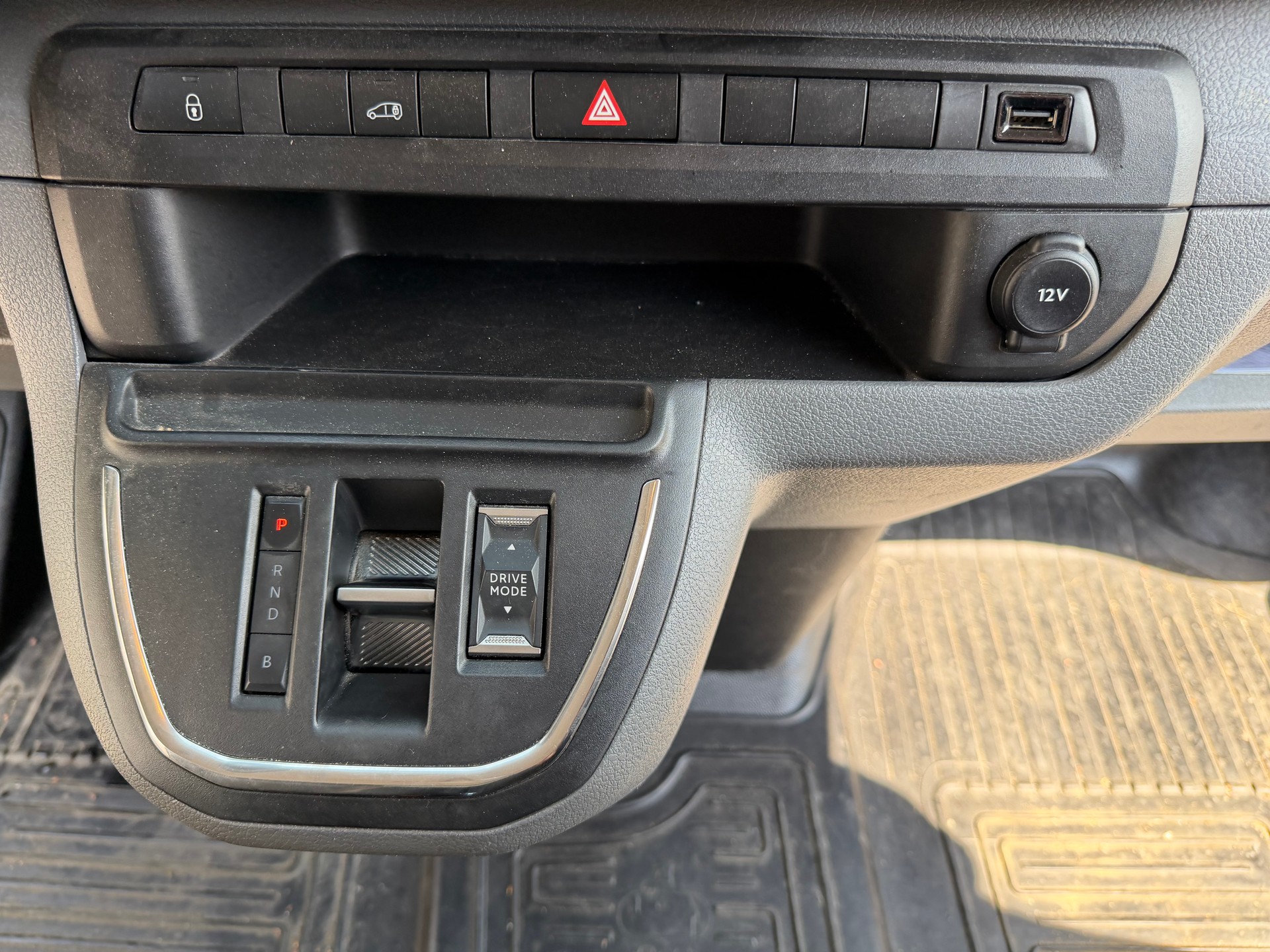 TOYOTA Proace EV 50kWh Medium Active CHARGE 1503 KG-image-42