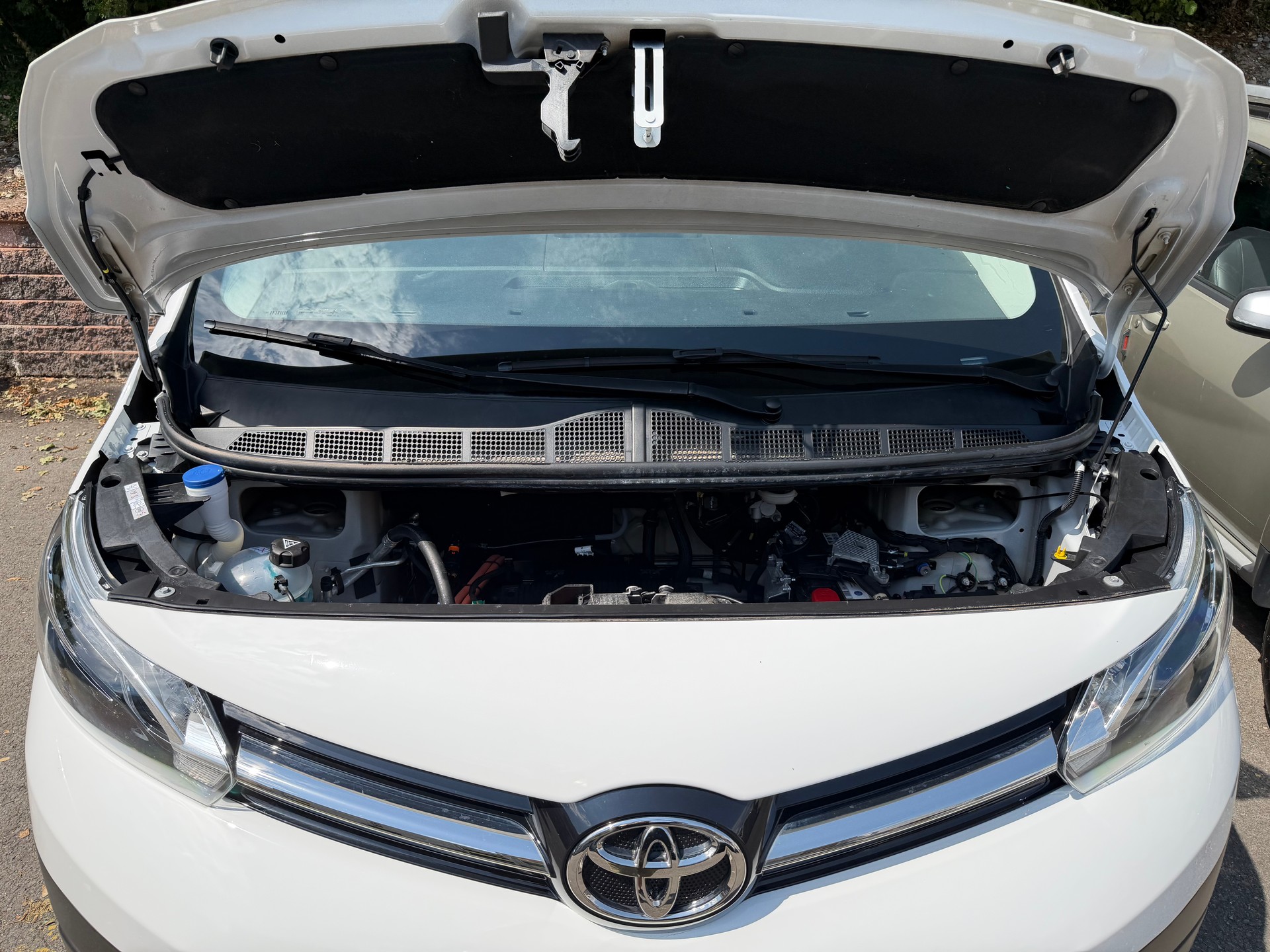 TOYOTA Proace EV 50kWh Medium Active CHARGE 1503 KG-image-48