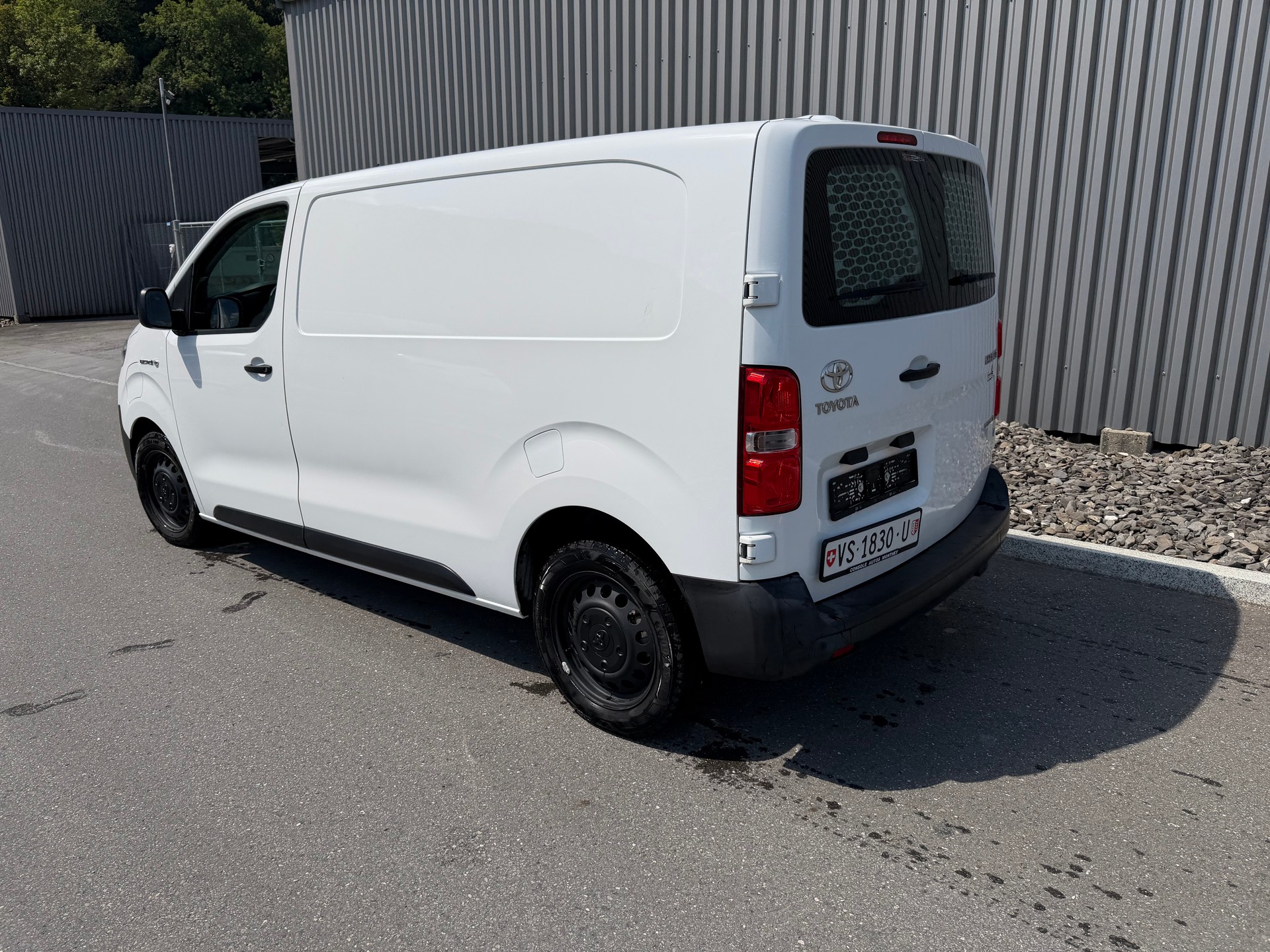 TOYOTA Proace EV 50kWh Medium Active CHARGE 1503 KG-image-4