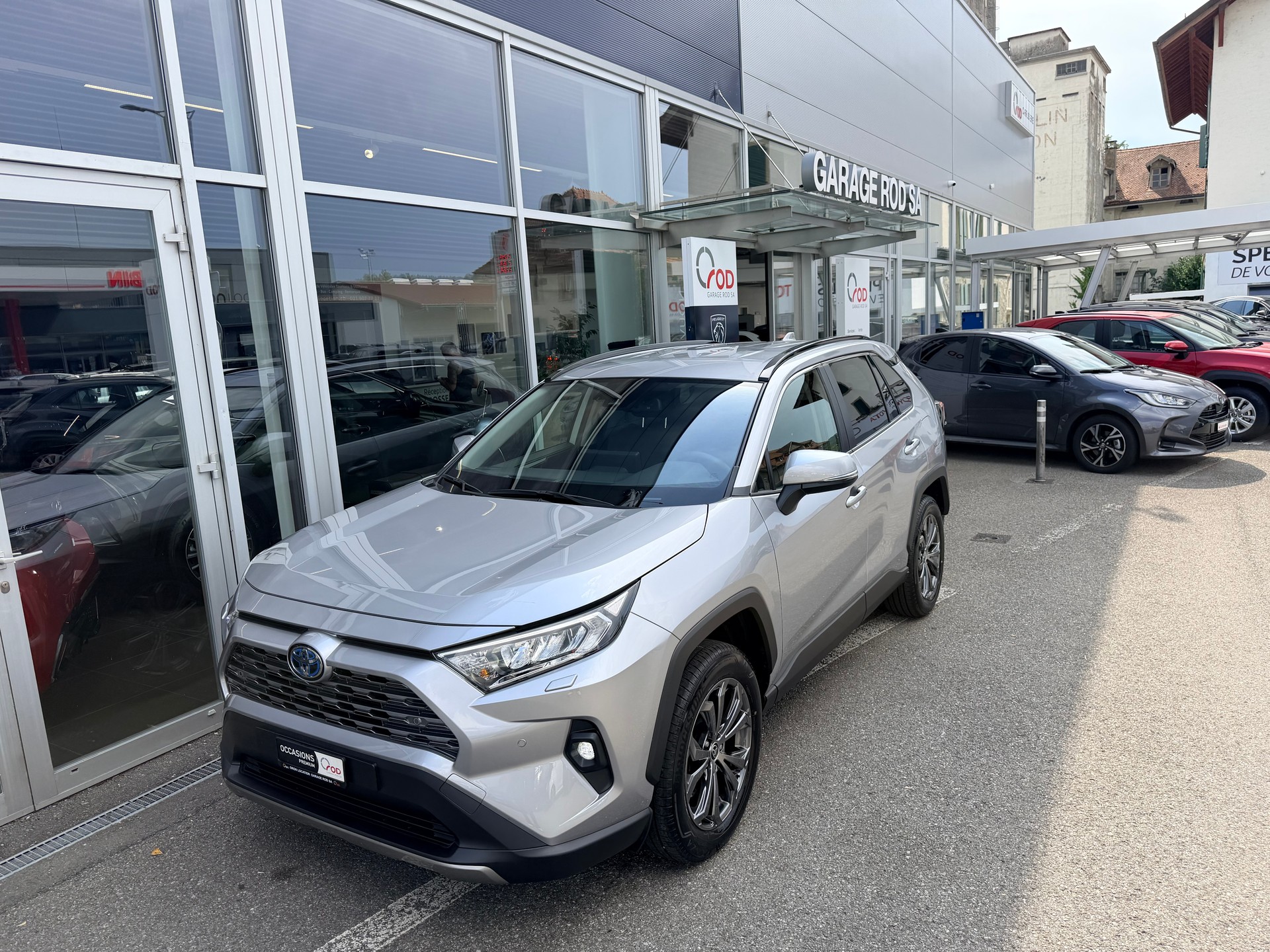 TOYOTA RAV-4 2.5 HSD Trend e-CVT 4WD-image-24