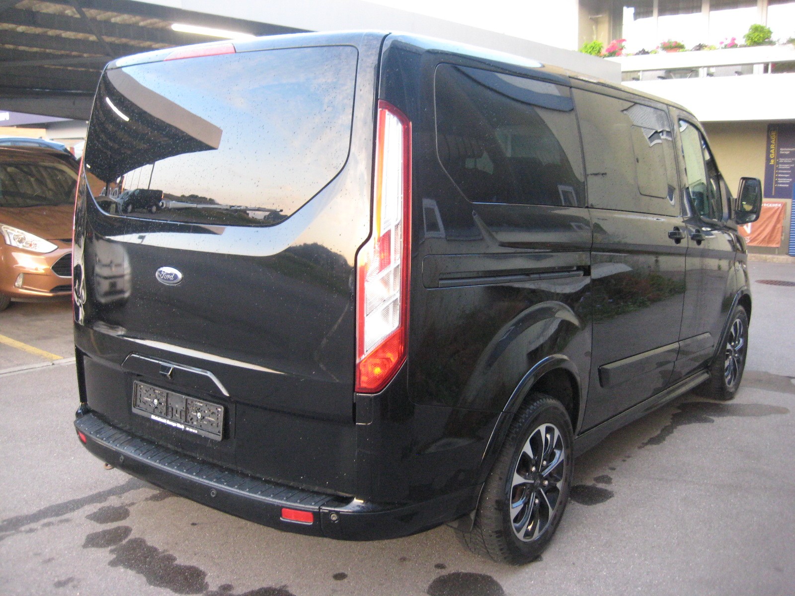 FORD Tourneo Custom 310 L1H1 Sport SelectShift A-image-3