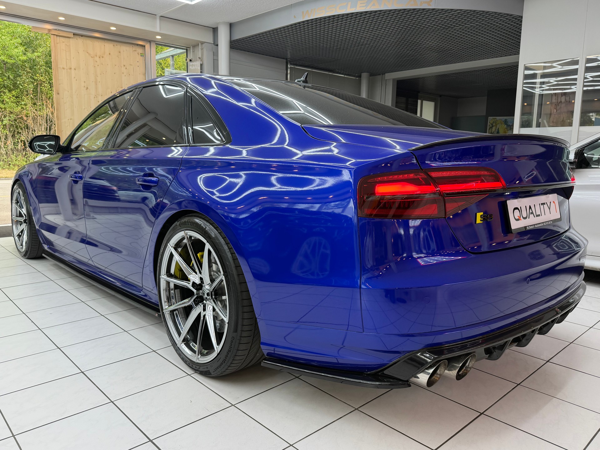 AUDI S8 4.0 V8 TFSI plus qua. T-Tronic-image-6