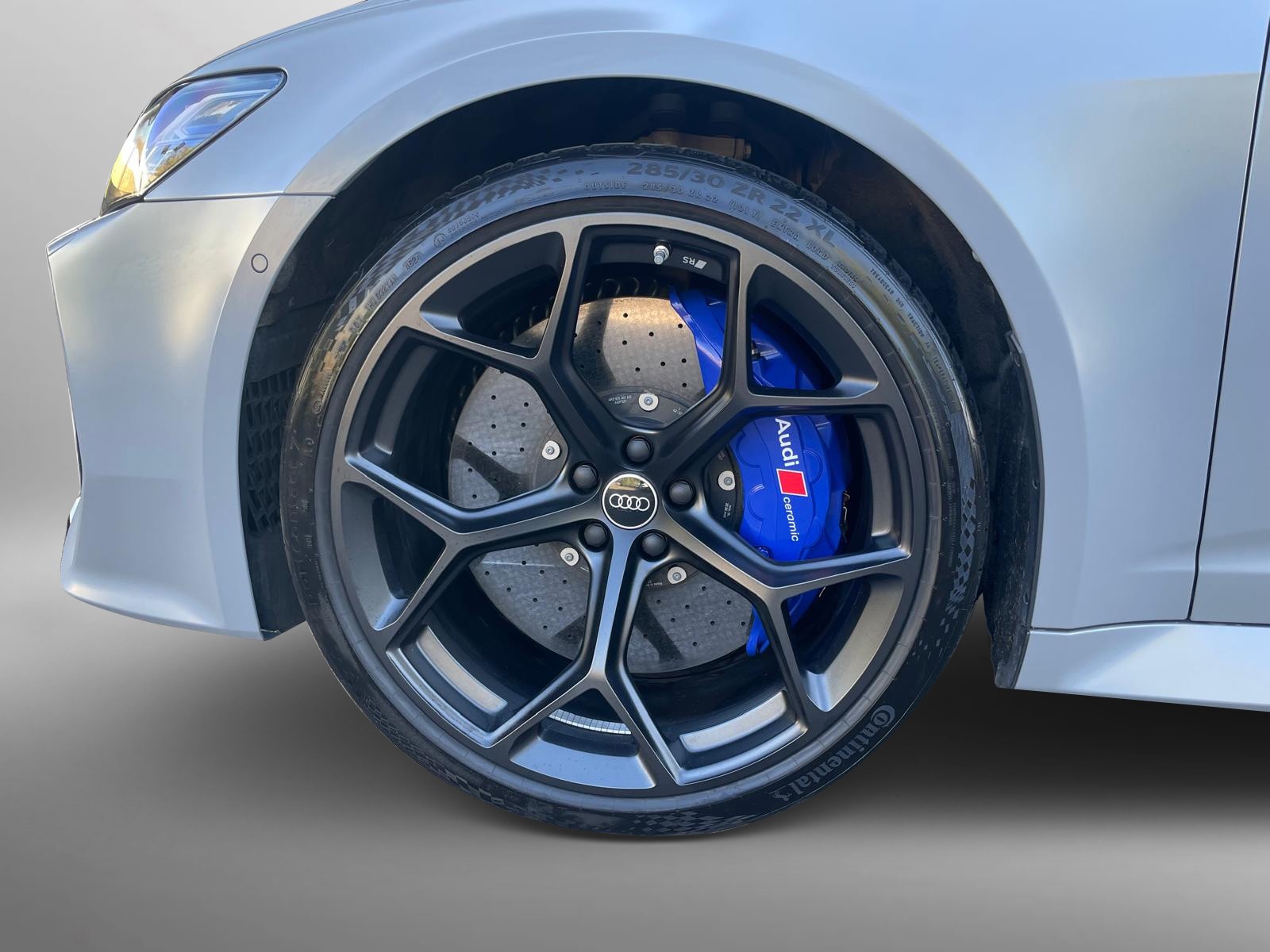 AUDI RS6 Avant 4.0 TFSI V8 Performance quattro-image-3
