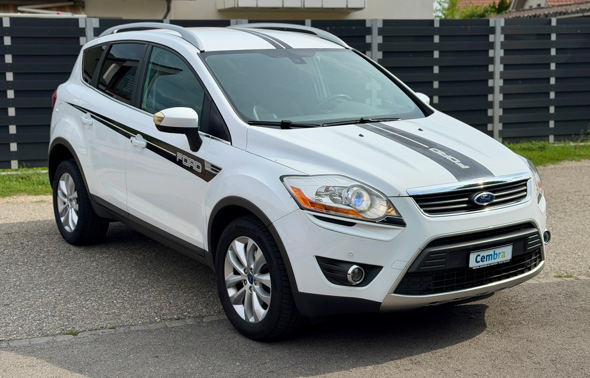 FORD Kuga 2.5 Turbo Titanium 4WD Automatic