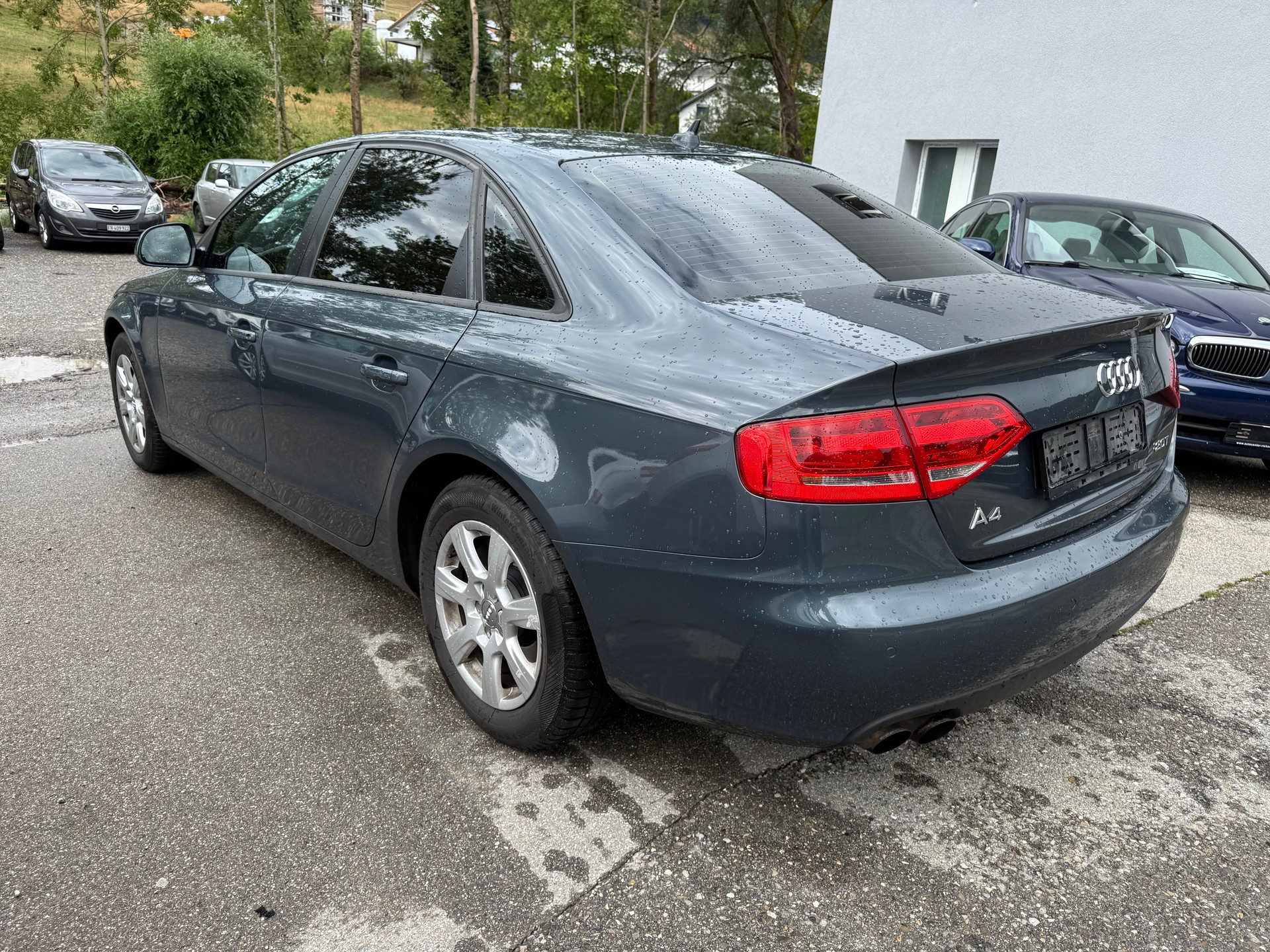 AUDI A4 Limousine 2.0 TFSI multitronic-image-5