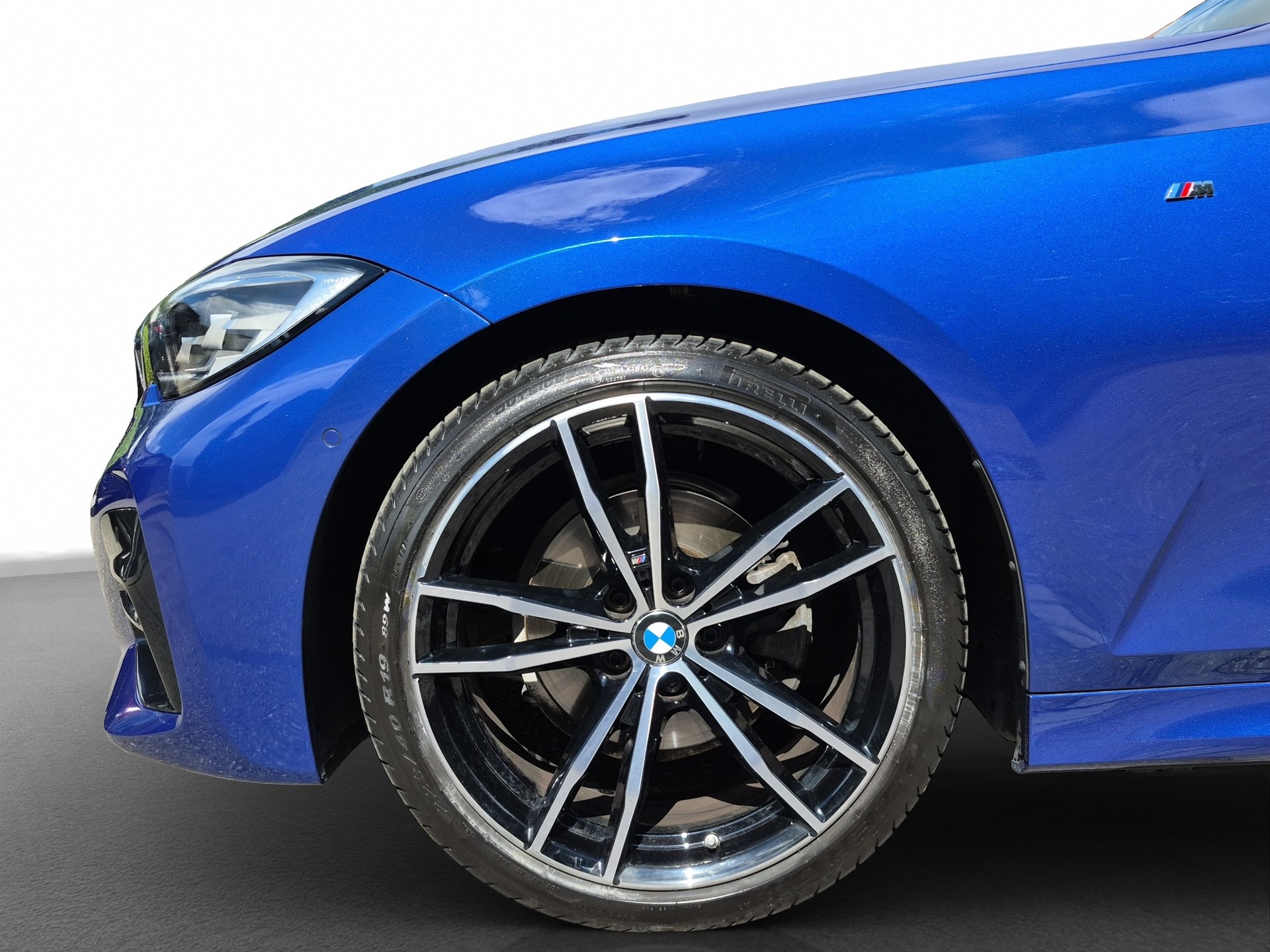 BMW 320i xDrive Steptronic M Sport-image-3