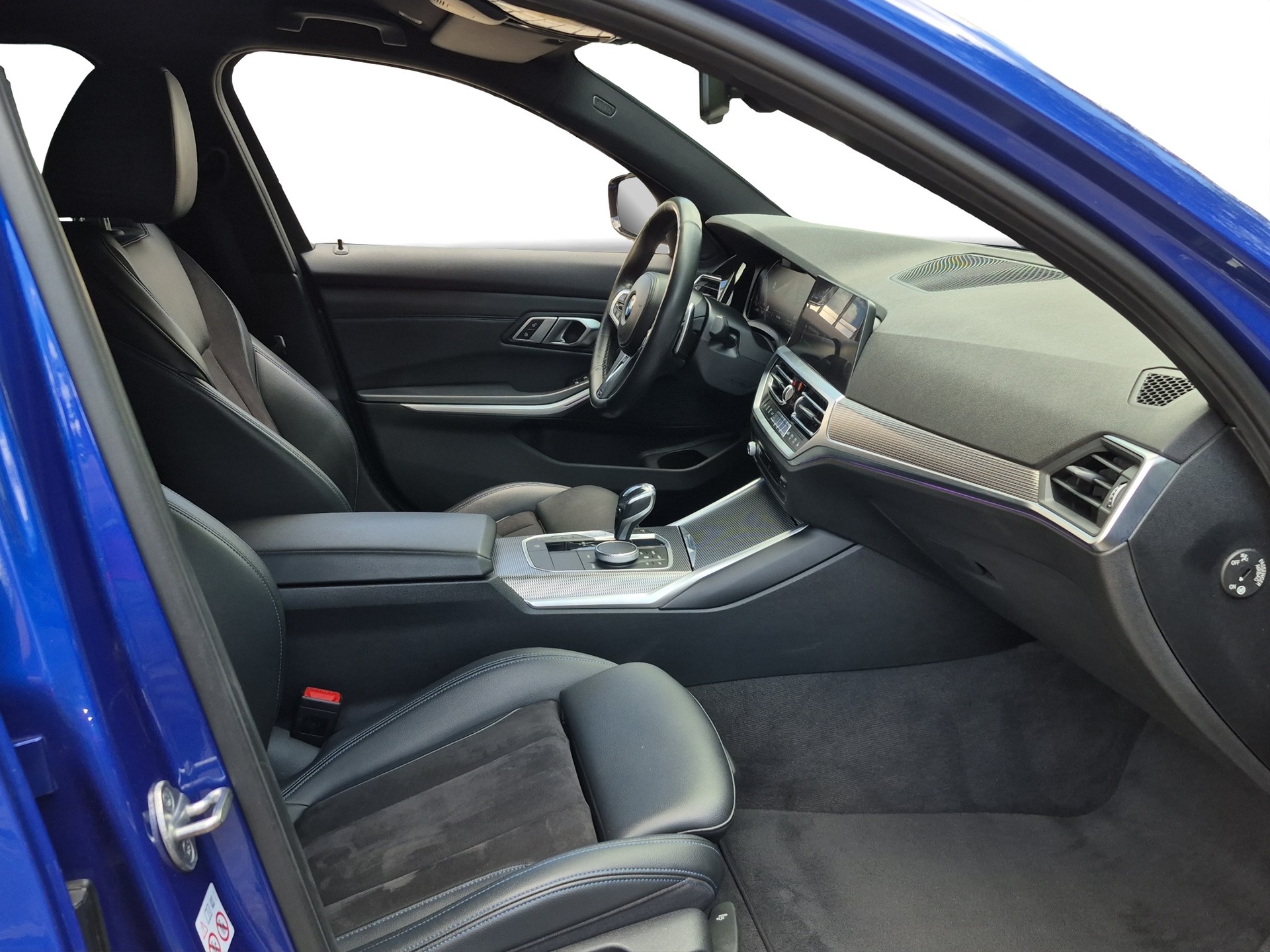 BMW 320i xDrive Steptronic M Sport-image-7