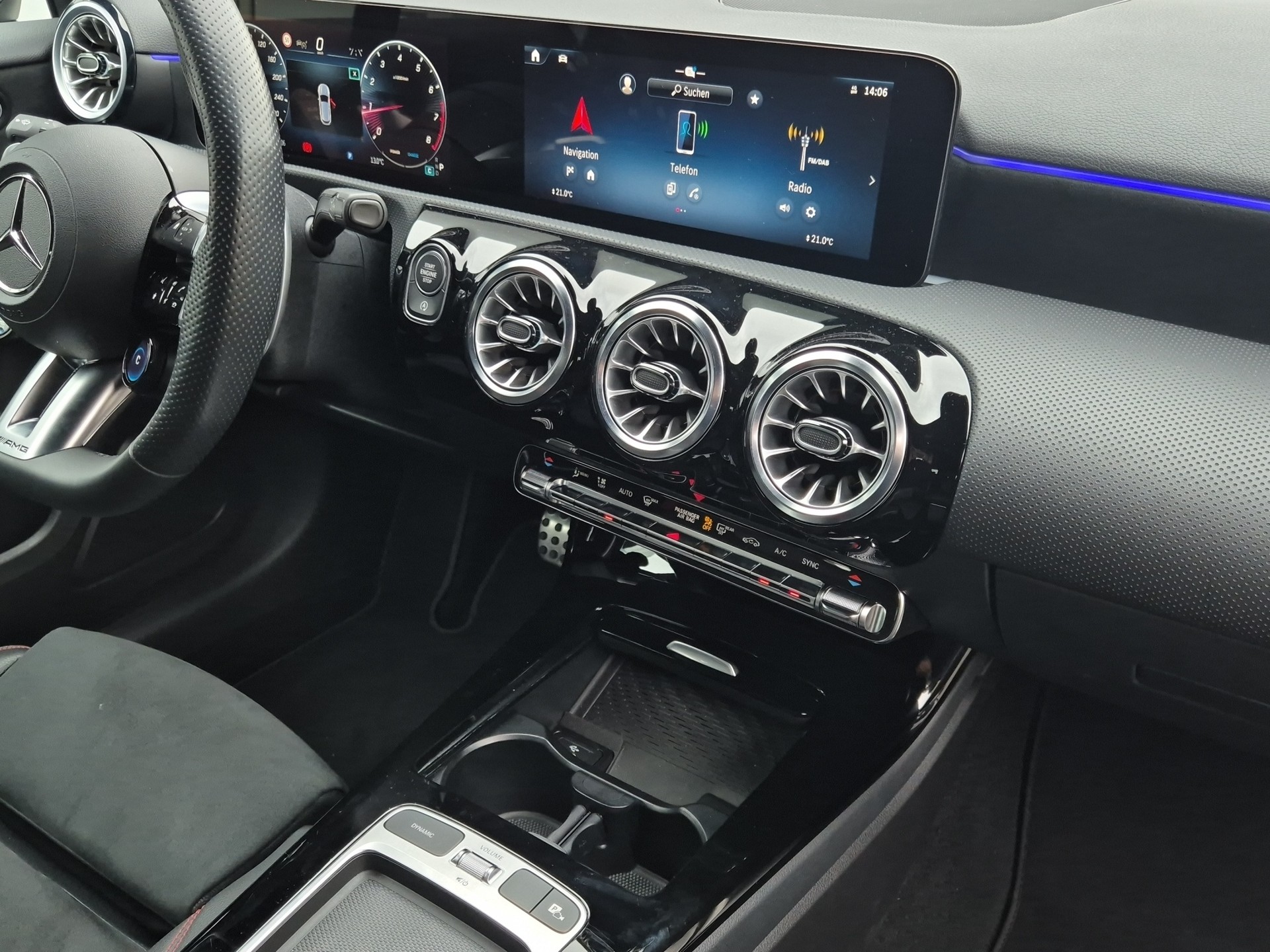 MERCEDES-BENZ A AMG 35 4Matic 8G-DCT-image-16