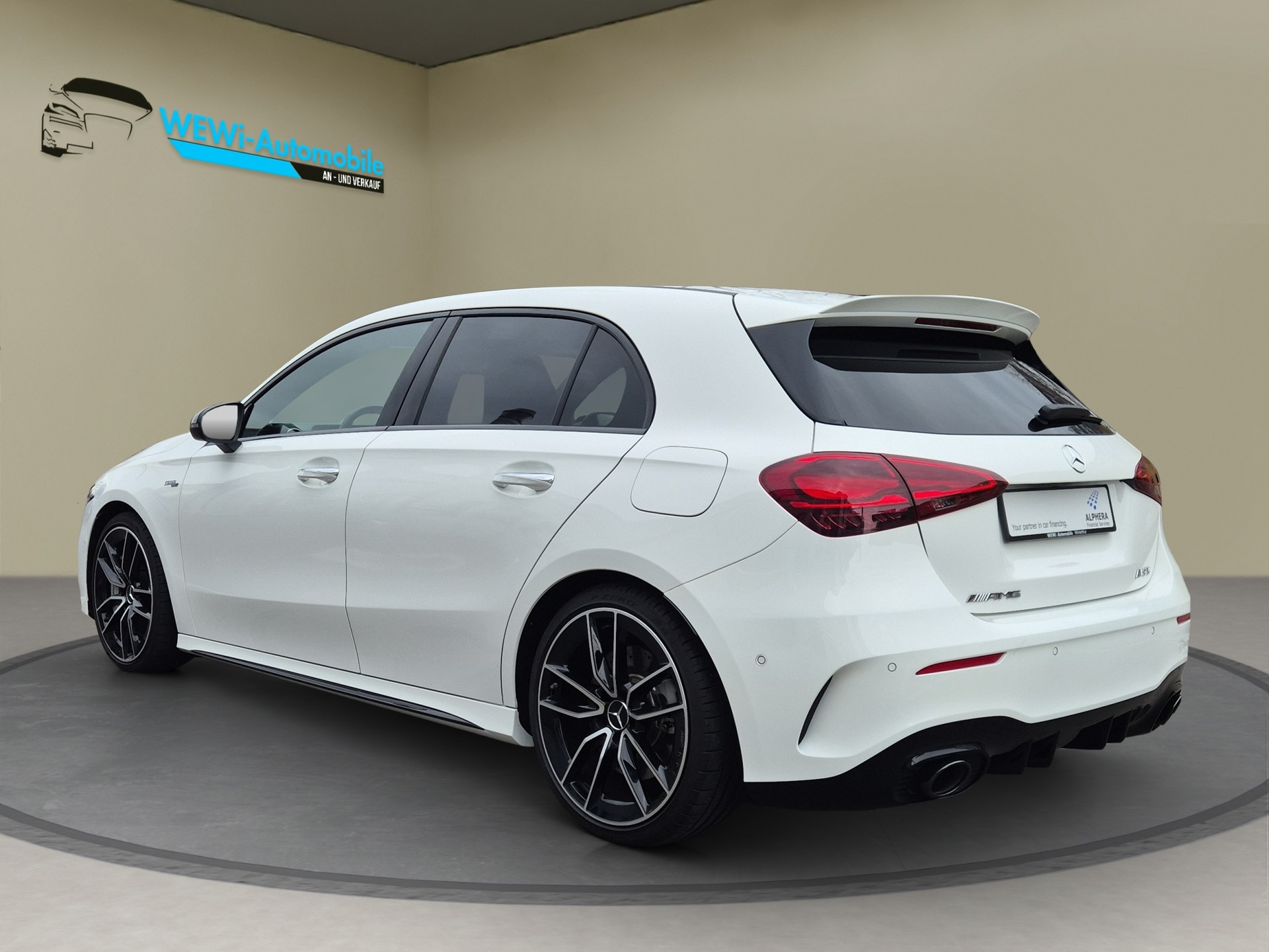 MERCEDES-BENZ A AMG 35 4Matic 8G-DCT-image-2