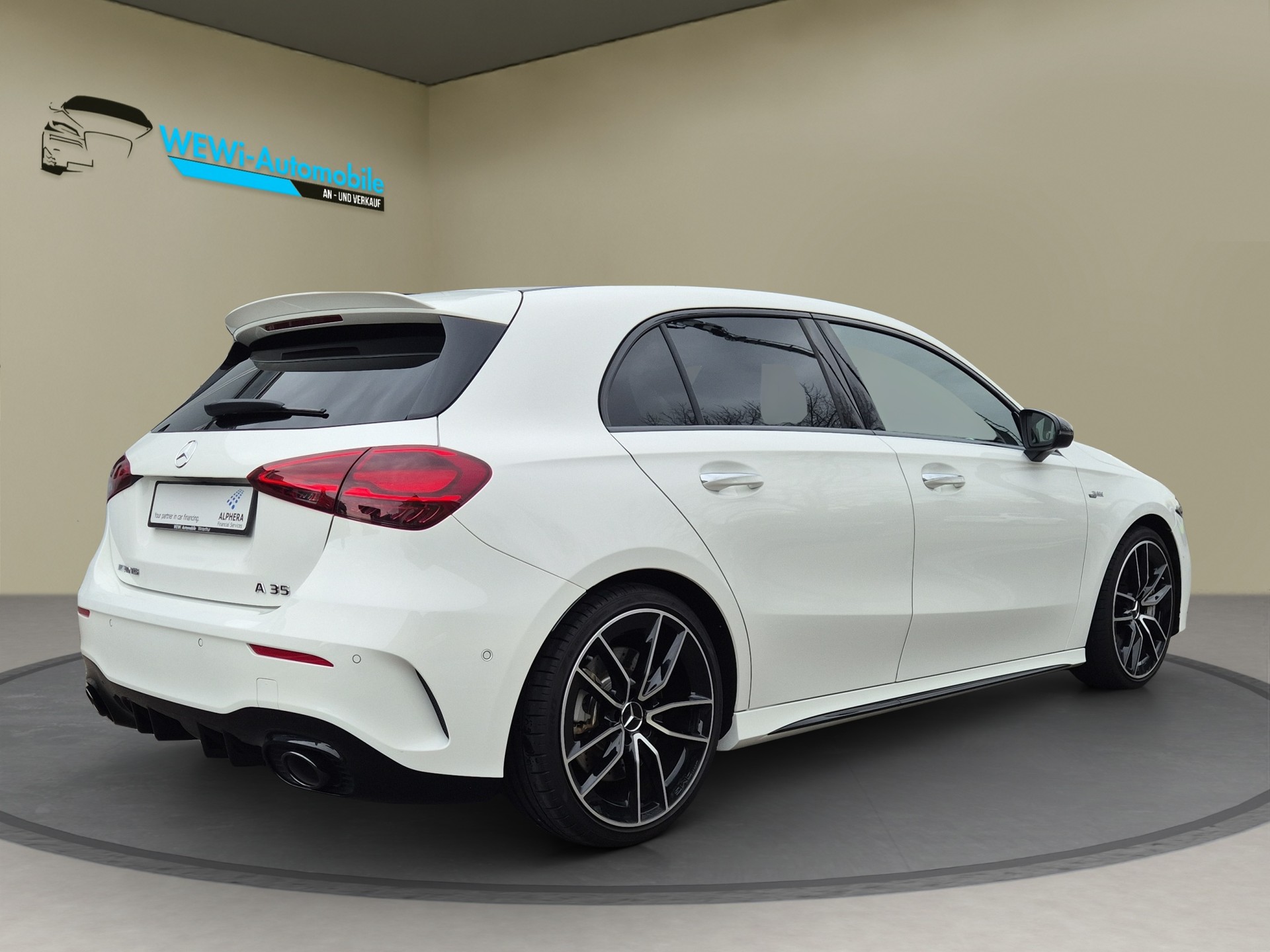 MERCEDES-BENZ A AMG 35 4Matic 8G-DCT-image-4