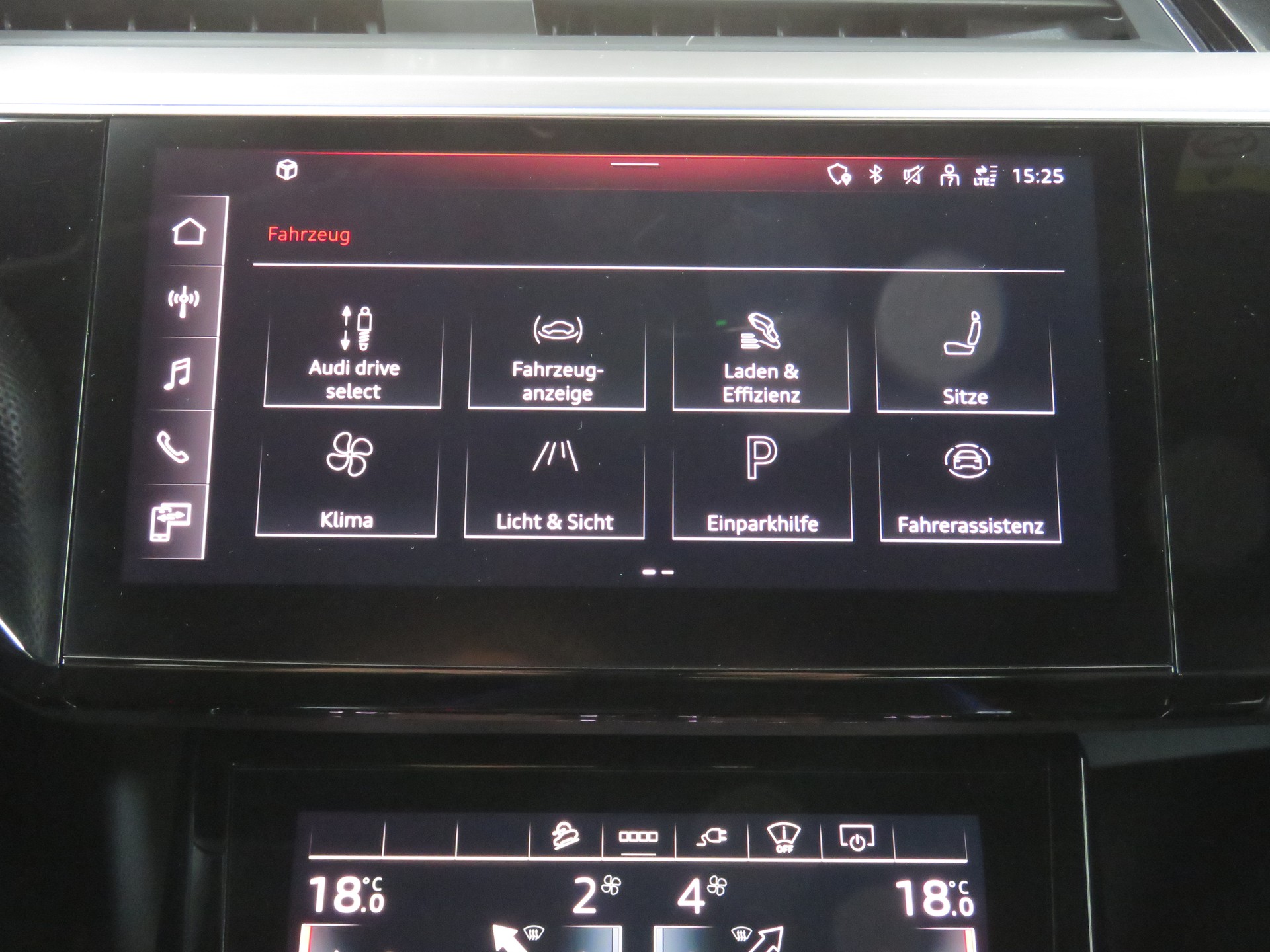 AUDI e-tron 50 S Line Attraction Quattro Automat-image-16