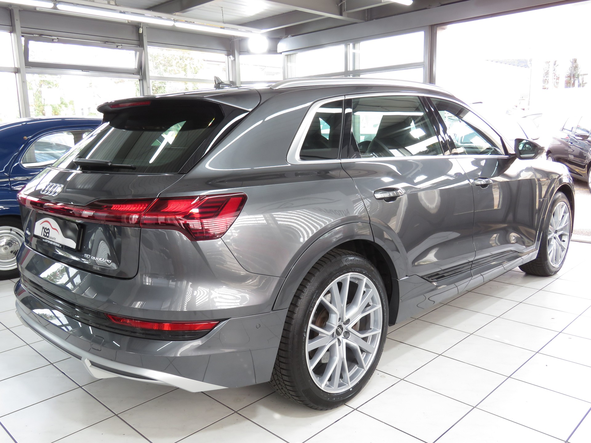 AUDI e-tron 50 S Line Attraction Quattro Automat-showroom-element-3