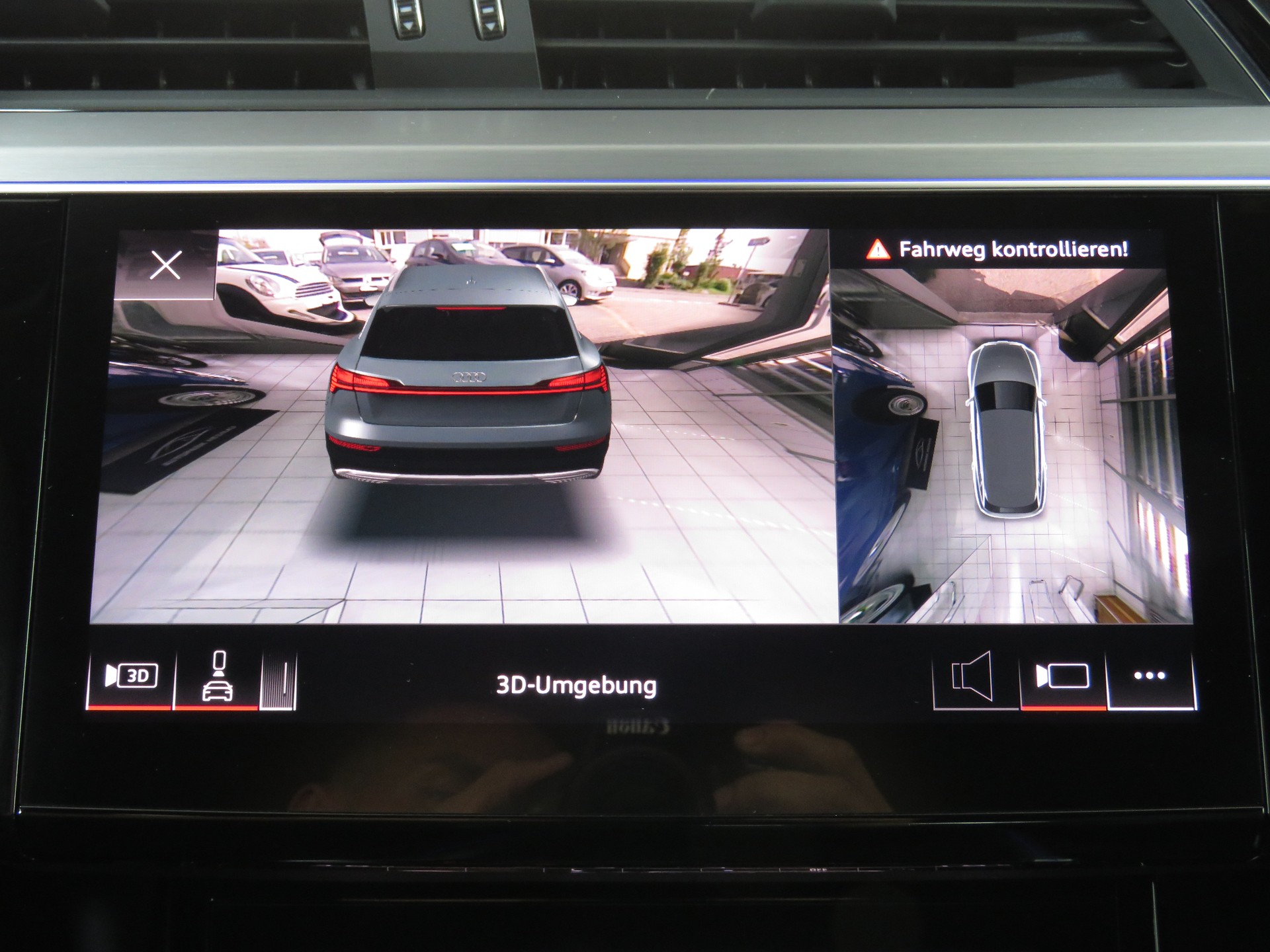 AUDI e-tron 50 S Line Attraction Quattro Automat-image-19