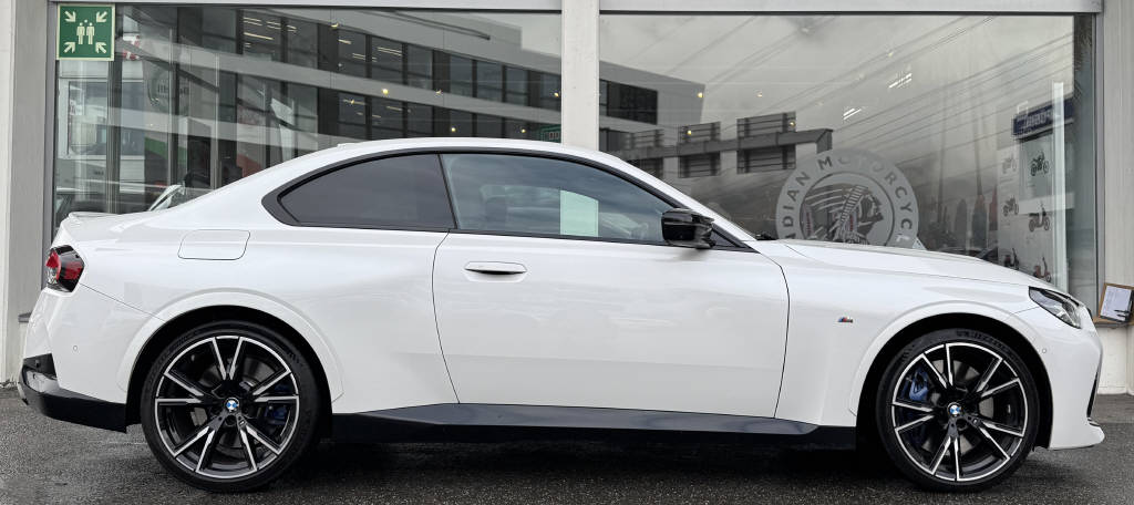 BMW M240i xDrive Steptronic-image-1